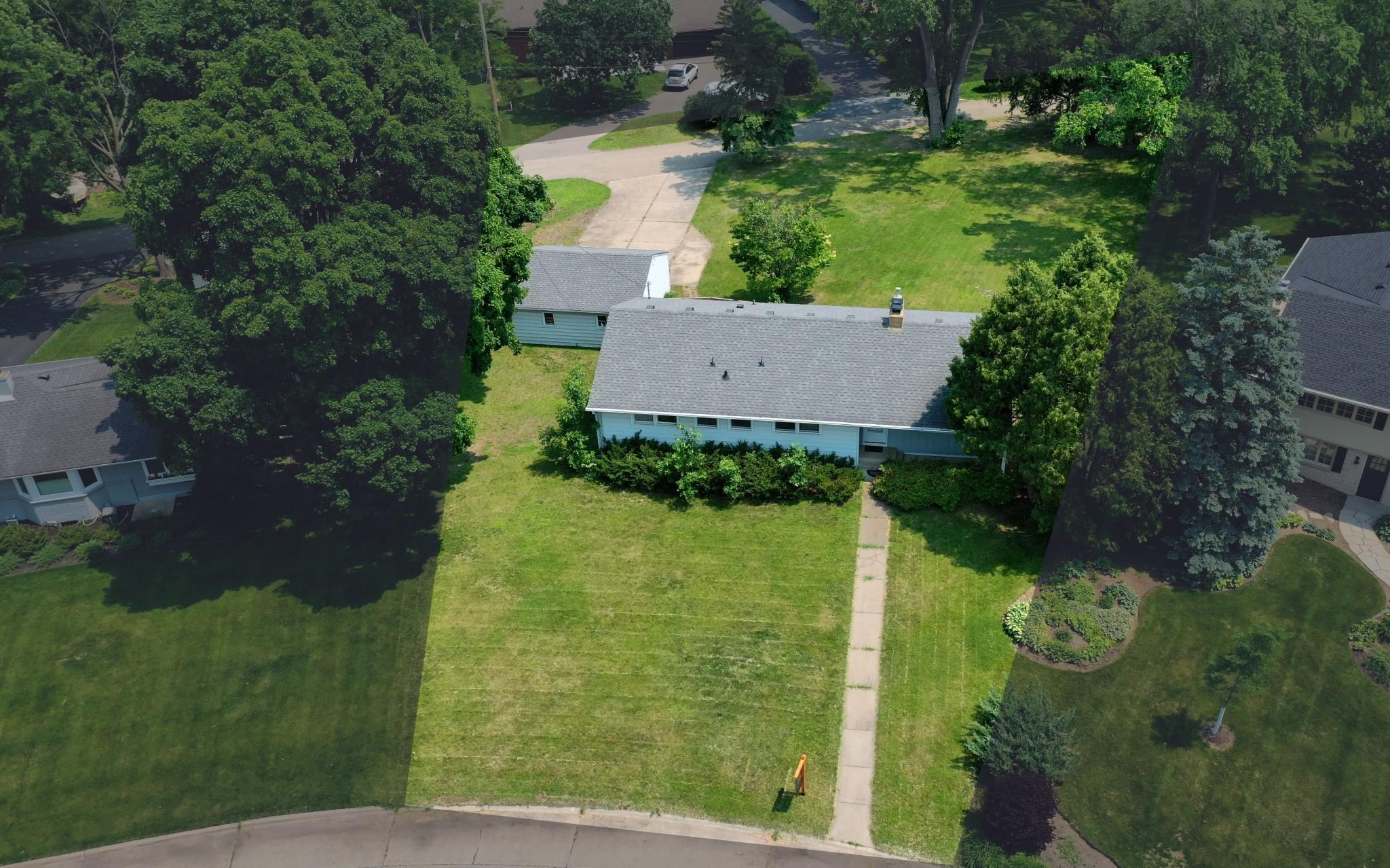 Edina, Minnesota, 55439, United States, 6 Bedrooms Bedrooms, ,3 BathroomsBathrooms,Residential,For Sale,1849926