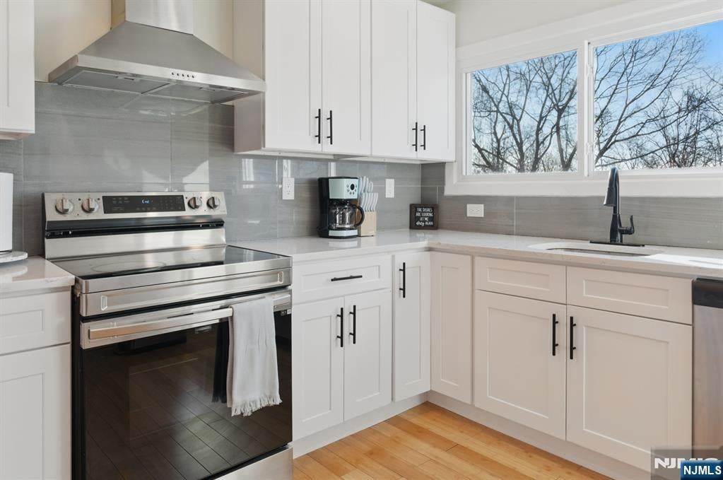 Ringwood, New Jersey, 07456, United States, 3 Bedrooms Bedrooms, ,3 BathroomsBathrooms,Residential,For Sale,1981754