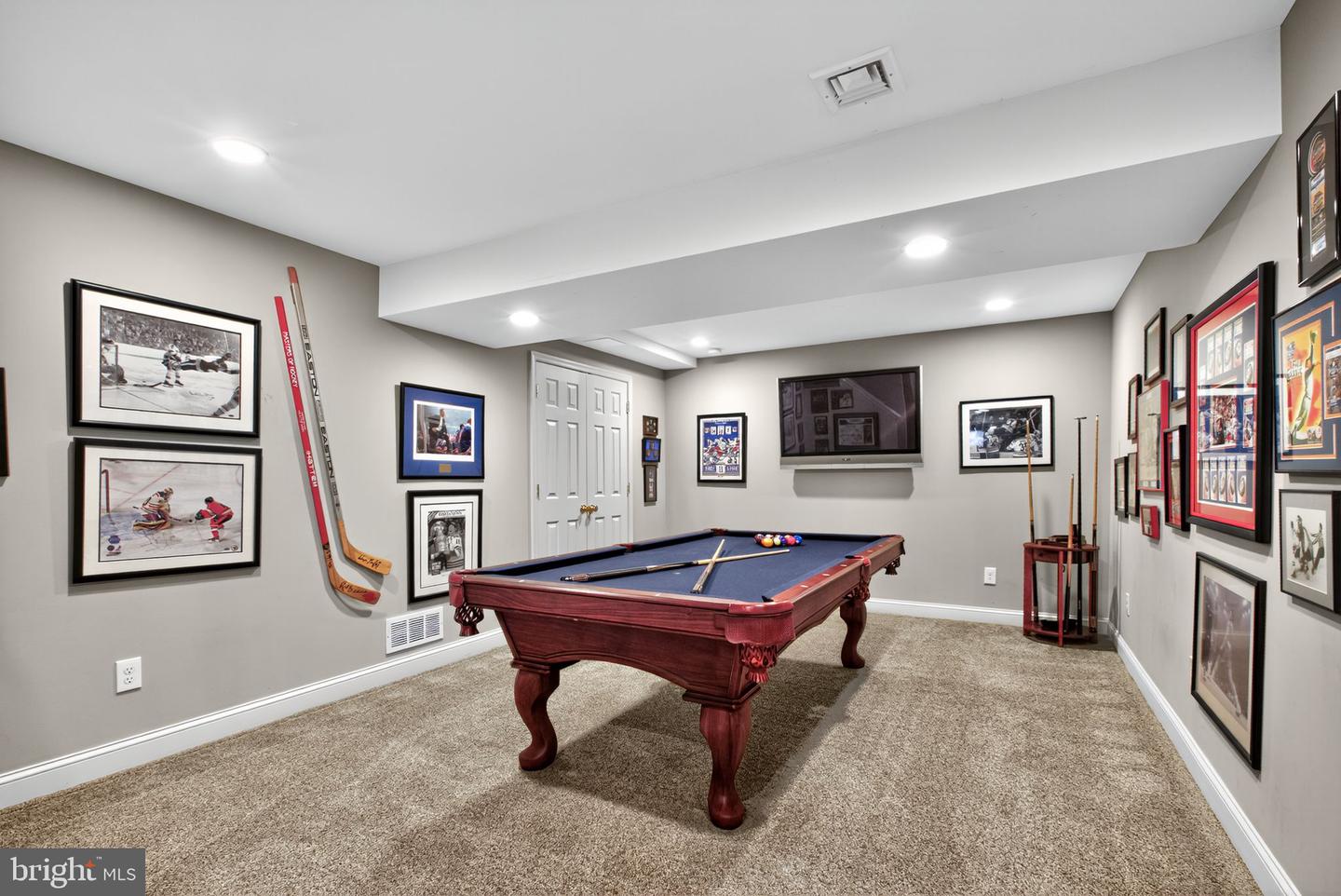 Downingtown, Pennsylvania, 19335, United States, 4 Bedrooms Bedrooms, ,3 BathroomsBathrooms,Residential,For Sale,1939162