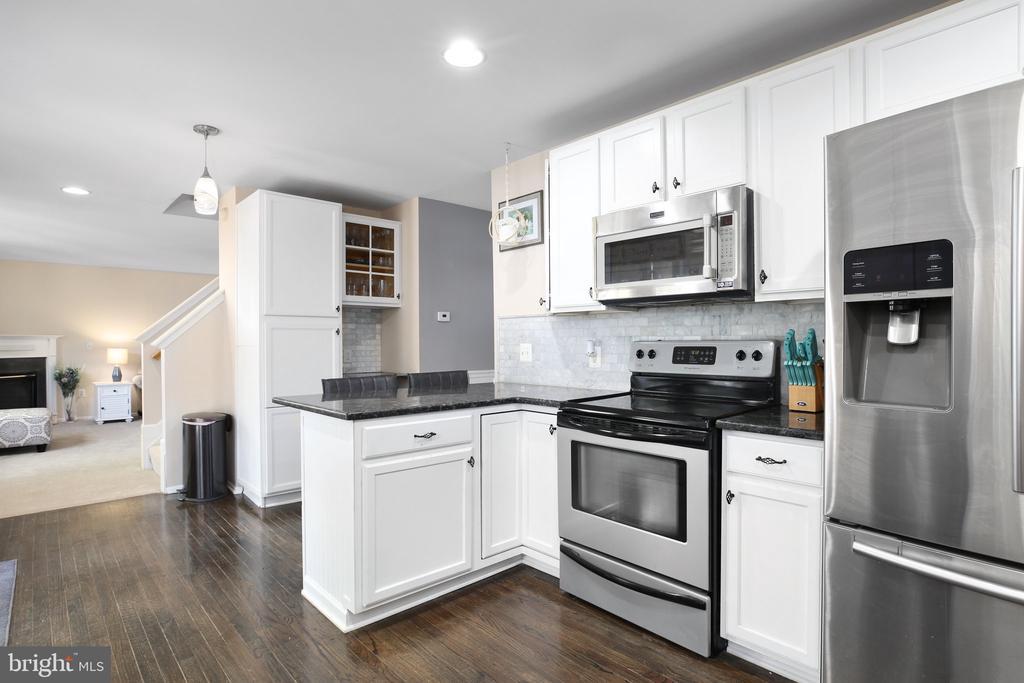 Fredericksburg, Virginia, 22406, United States, 4 Bedrooms Bedrooms, ,3 BathroomsBathrooms,Residential,For Sale,1934657