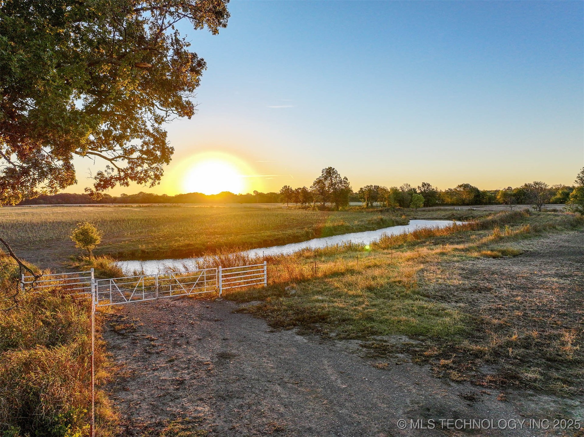 Haskell, Oklahoma, 74436, United States, ,Residential,For Sale,1989058