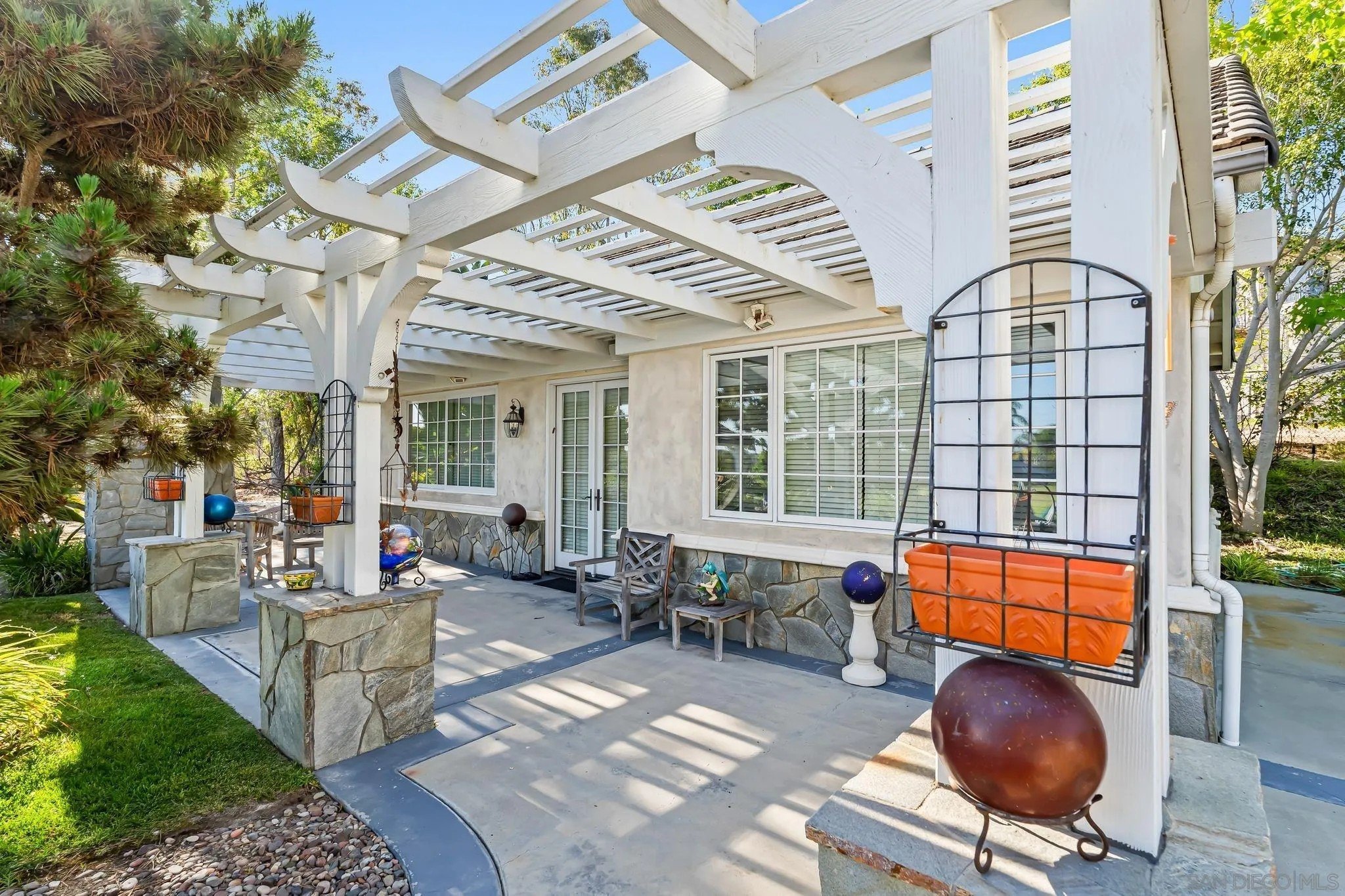 Rancho Santa Fe, California, 92067, United States, 5 Bedrooms Bedrooms, ,7 BathroomsBathrooms,Residential,For Sale,1901457