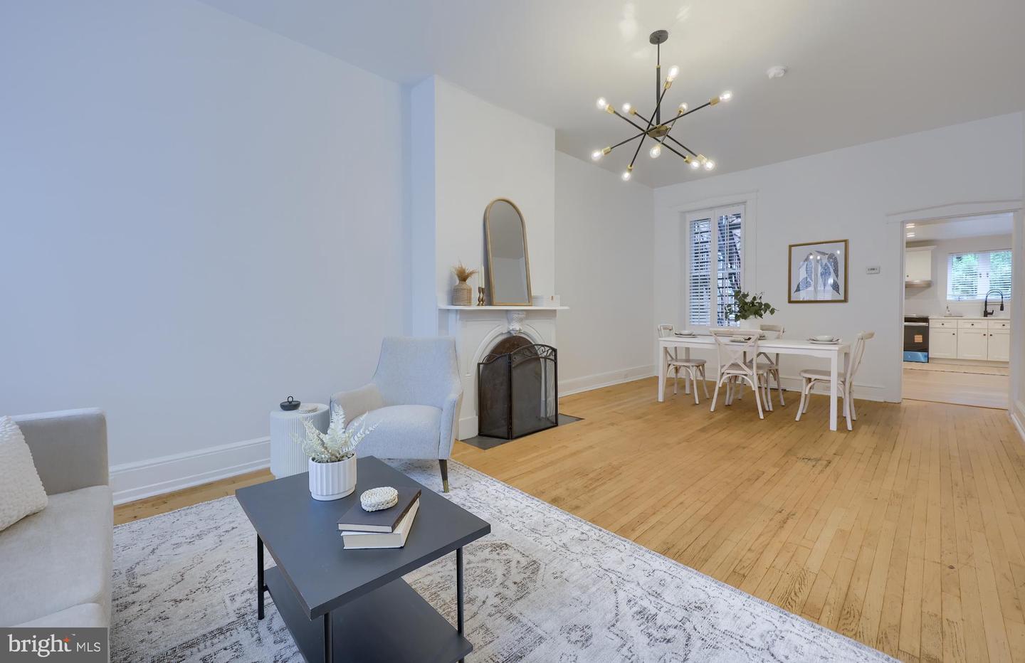 Lancaster, Pennsylvania, 17603, United States, 4 Bedrooms Bedrooms, ,2 BathroomsBathrooms,Residential,For Sale,1955843