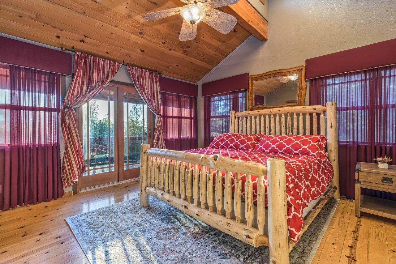 Oakhurst, California, 93644, United States, 3 Bedrooms Bedrooms, ,3 BathroomsBathrooms,Residential,For Sale,1982627