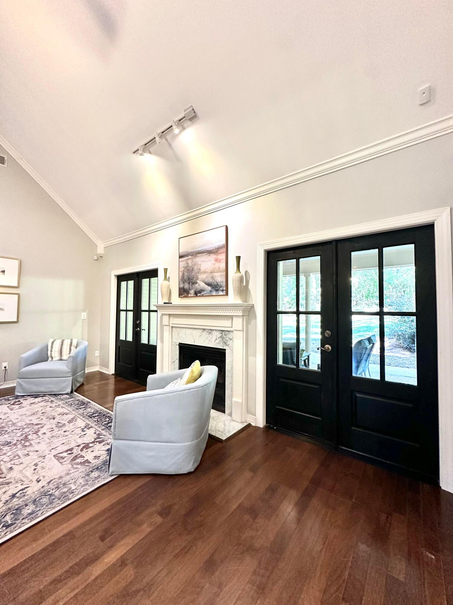 Tupelo, Mississippi, 38804, United States, 4 Bedrooms Bedrooms, ,4 BathroomsBathrooms,Residential,For Sale,1961666