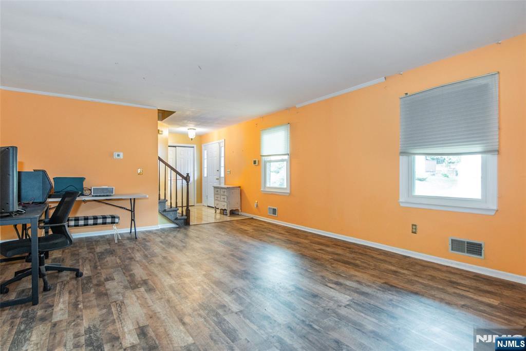 Wayne, New Jersey, 07470, United States, 4 Bedrooms Bedrooms, ,3 BathroomsBathrooms,Residential,For Sale,1857394