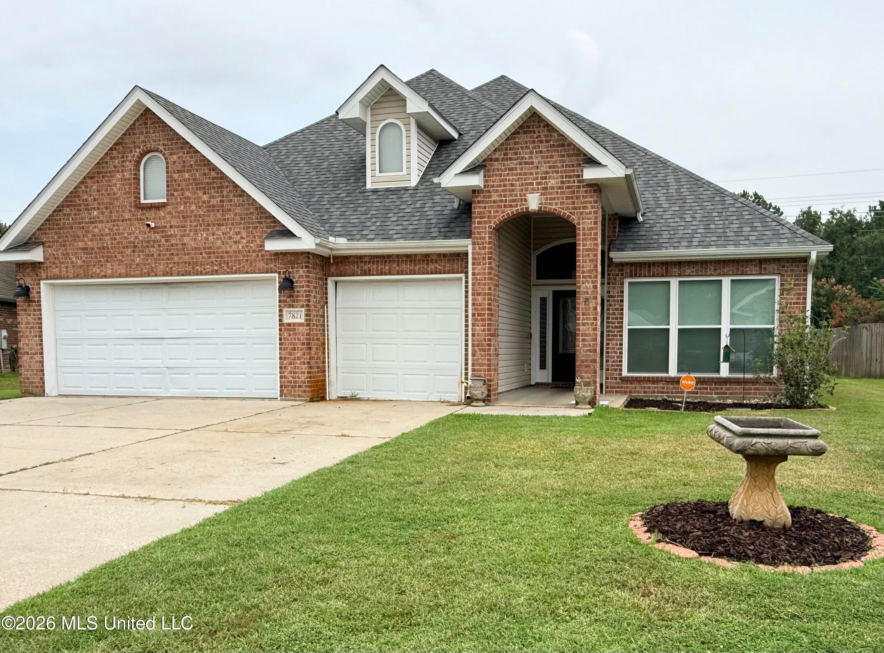 Rue Morgan , Ocean Springs, MS 39564