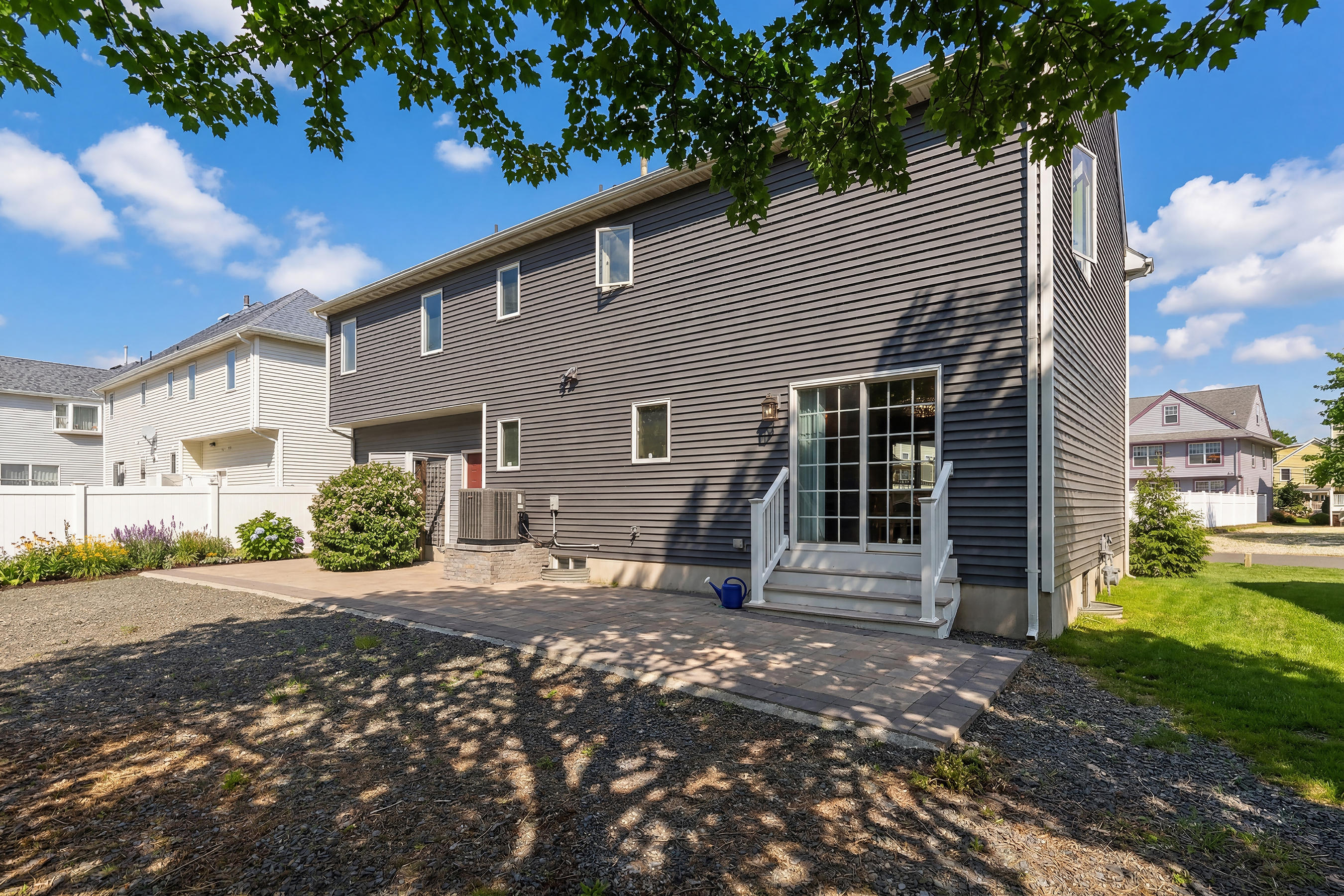  Spacious Shore Colonial in Bay Head Pointe - 物件實景