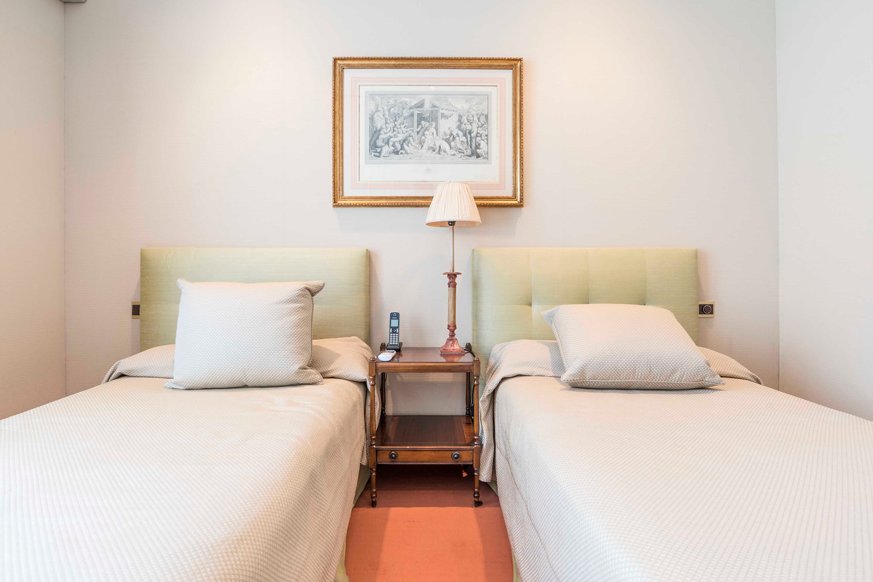  Elegant flat on Calle Velázquez with renovation potential  Barrio de Salamanca - 物件實景