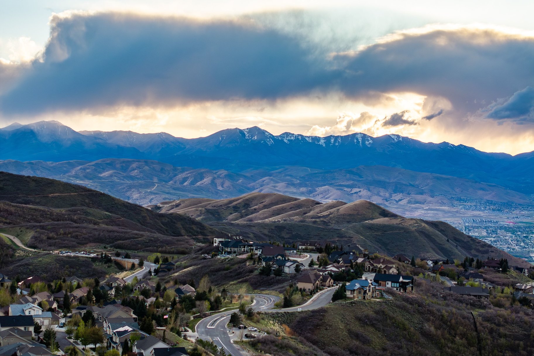  Peaceful Mountain Living with Amenities That Impress - 物件實景