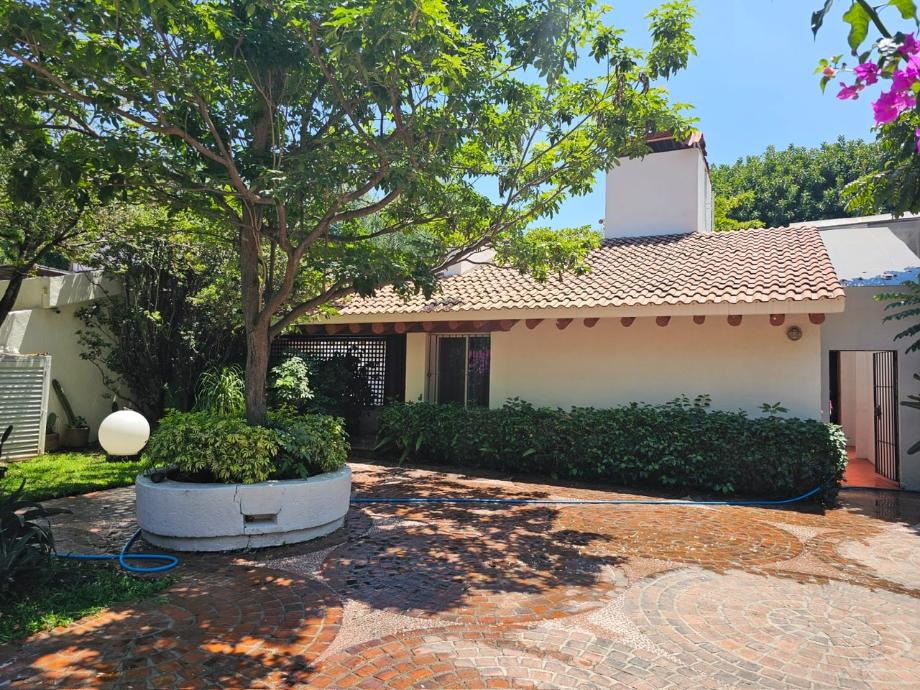 Crist?bal de Olid, Jiutepec, Morelos, 62564, Mexico, 4 Bedrooms Bedrooms, ,5 BathroomsBathrooms,Residential,For Sale,Crist?bal de Olid,1625302