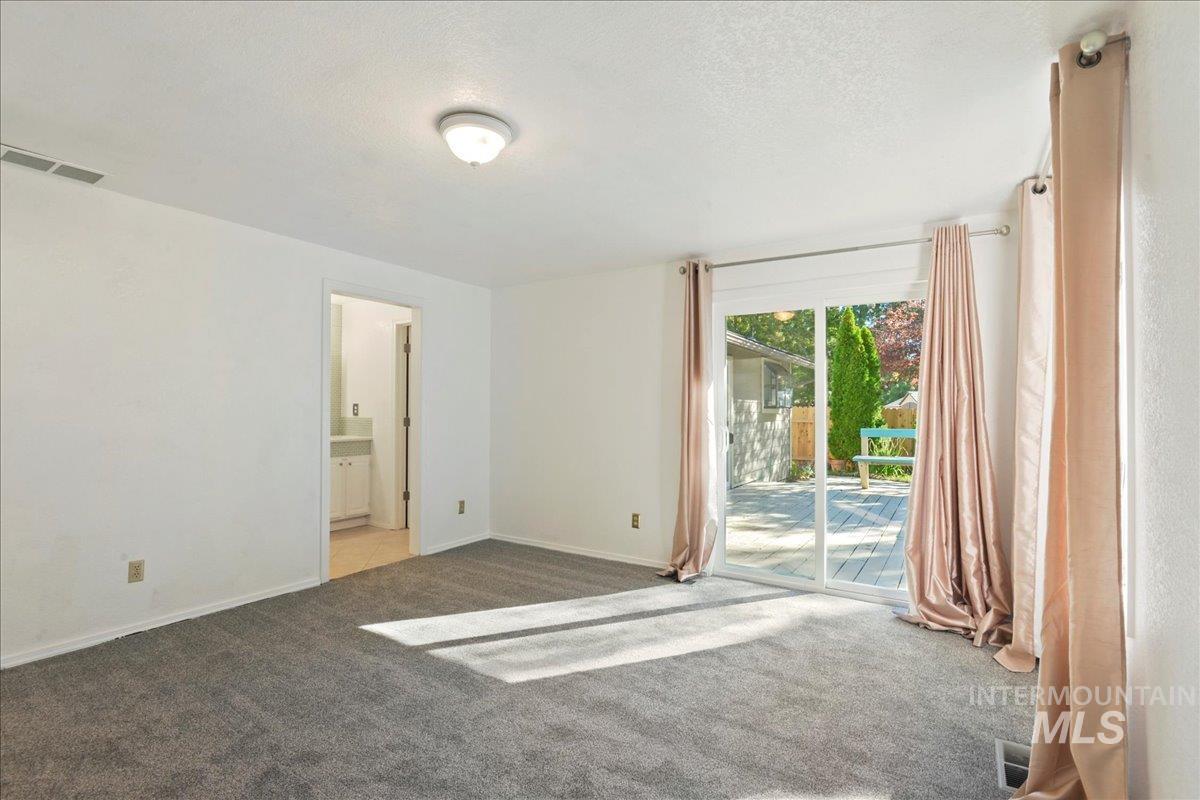 Boise, Idaho, 83716, United States, 3 Bedrooms Bedrooms, ,2 BathroomsBathrooms,Residential,For Sale,1961736