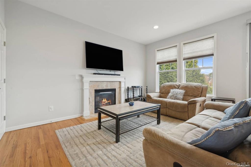 Eastport, New York, 11941, United States, 4 Bedrooms Bedrooms, ,3 BathroomsBathrooms,Residential,For Sale,1987565