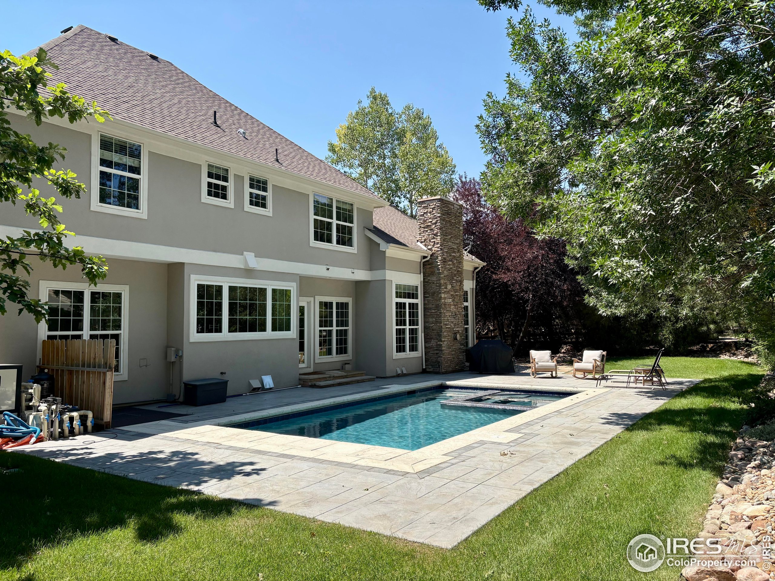 Longmont, Colorado, 80504, United States, 6 Bedrooms Bedrooms, ,2 BathroomsBathrooms,Residential,For Sale,1838026