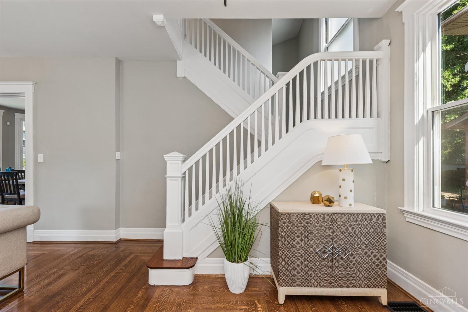 Cincinnati, Ohio, 45227, United States, 5 Bedrooms Bedrooms, ,3 BathroomsBathrooms,Residential,For Sale,1939173