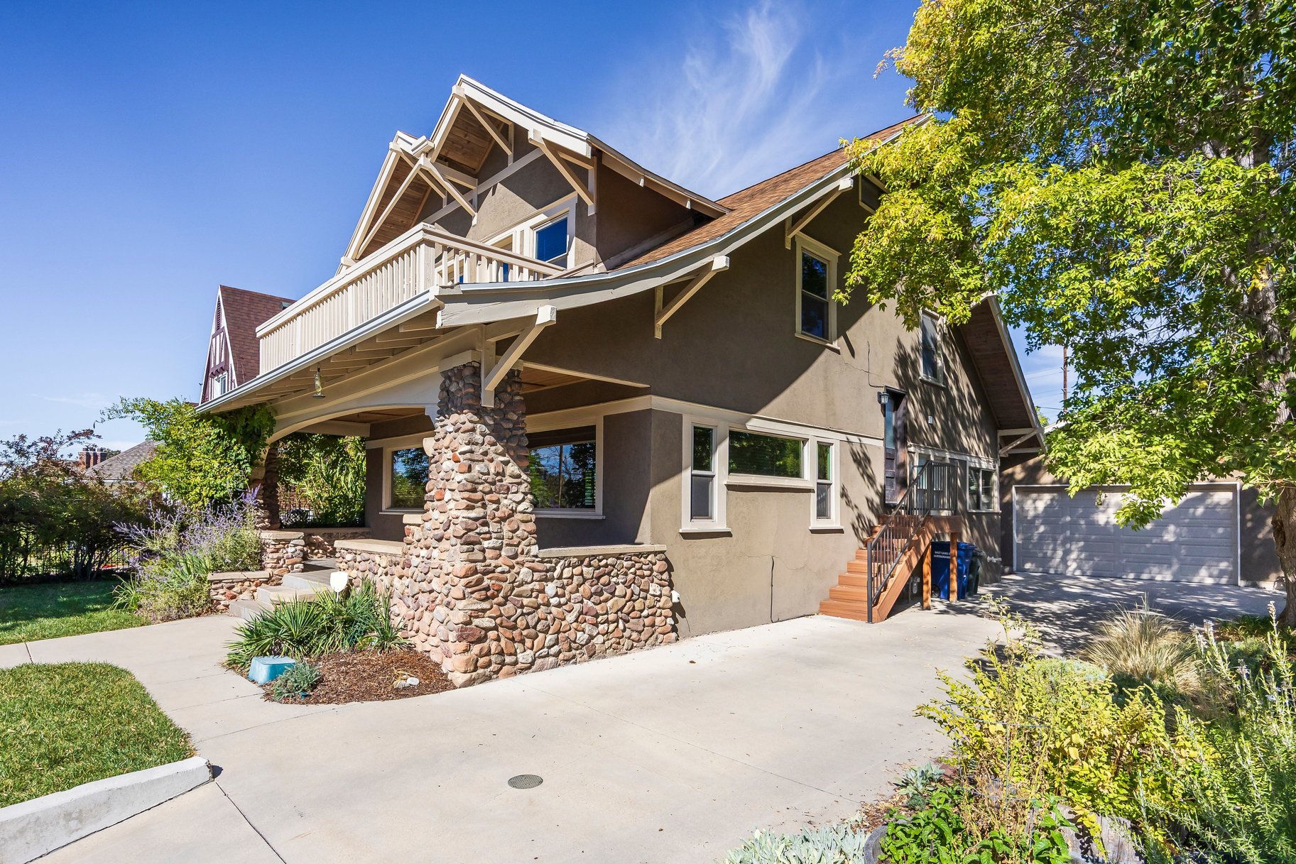  Yalecrest Two-Story Arts & Crafts Bungalow - 物件實景