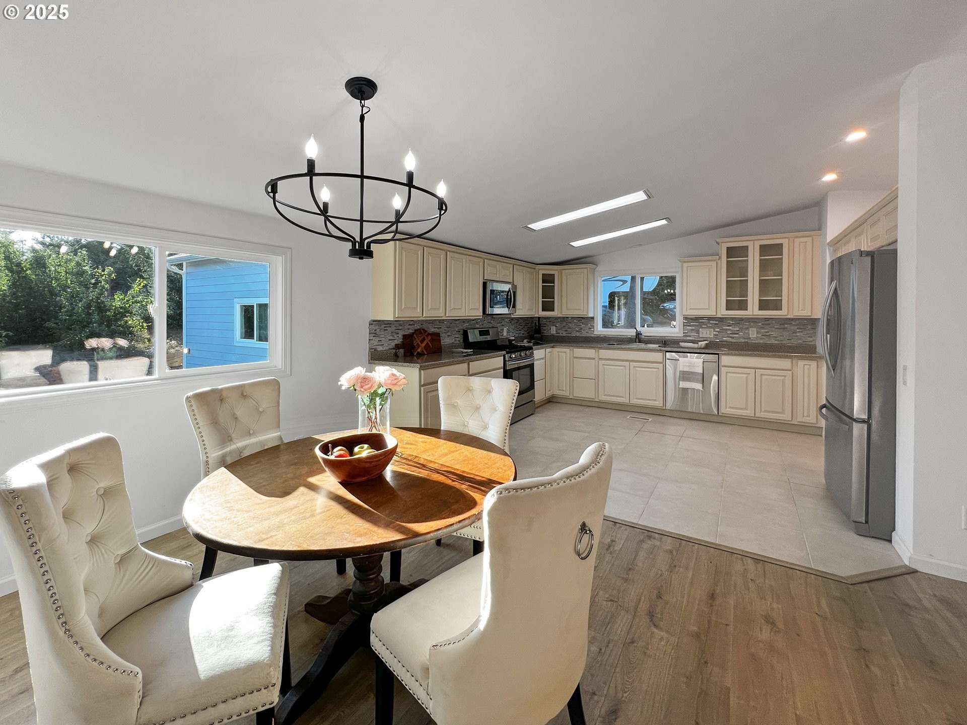 Brookings, Oregon, 97415, United States, 3 Bedrooms Bedrooms, ,3 BathroomsBathrooms,Residential,For Sale,1937548