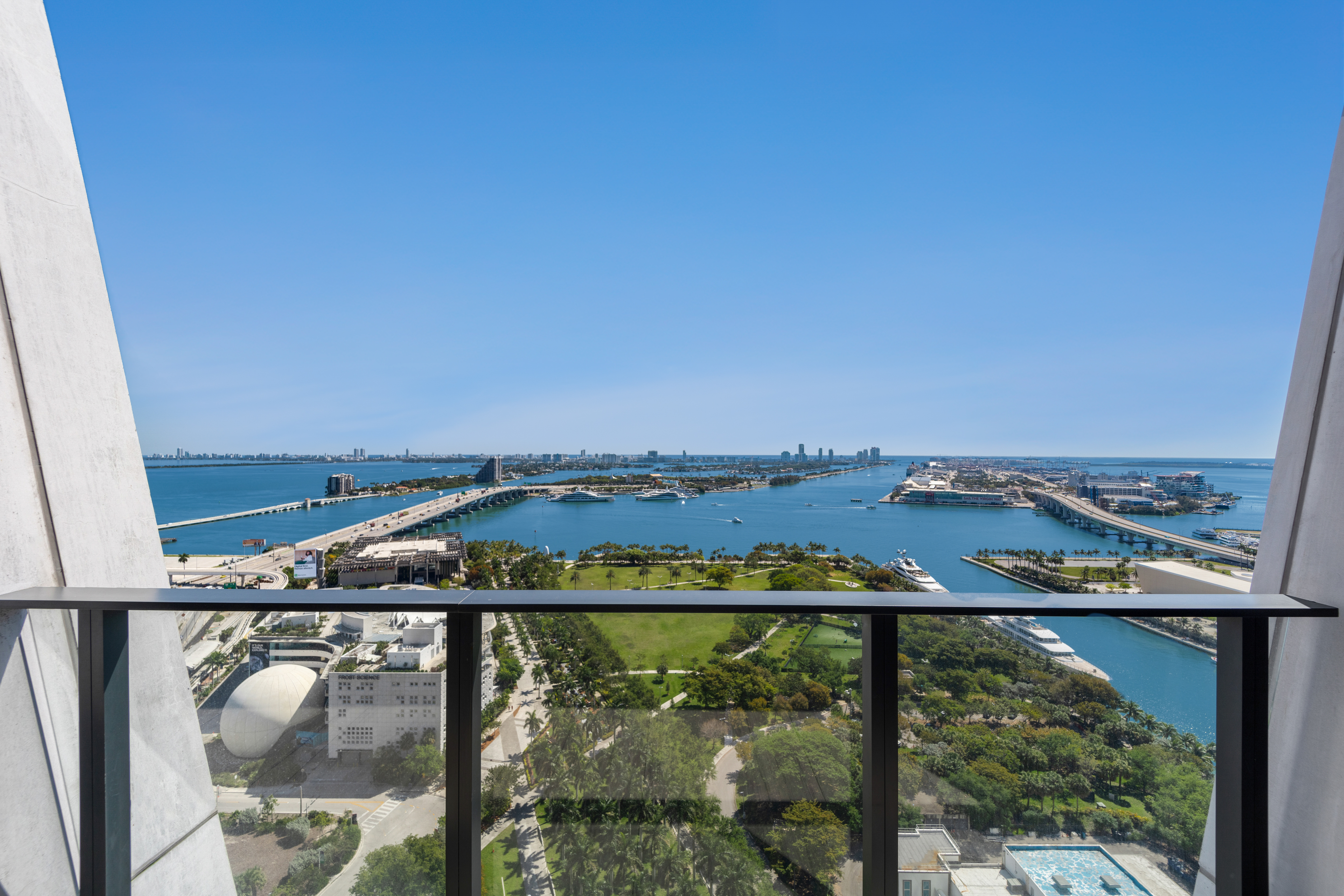  1000 Biscayne Blvd, Miami, FL, 33132 - 物件實景