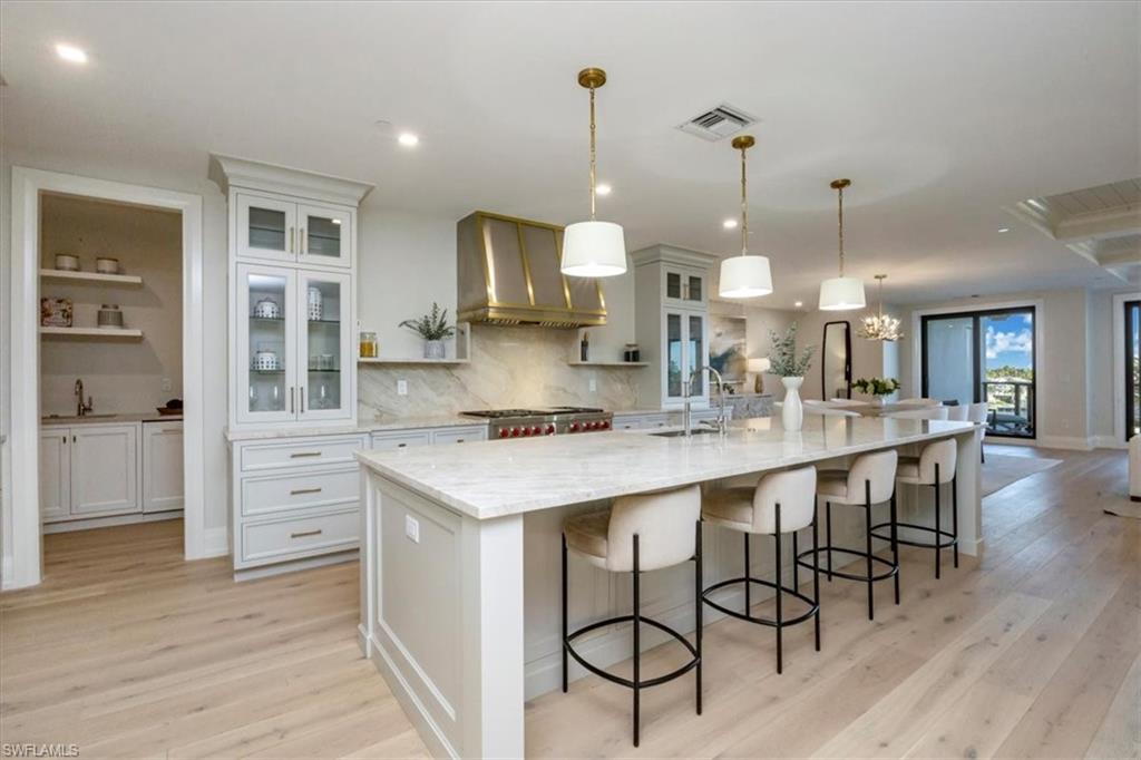 Naples, Florida, 34102, United States, 4 Bedrooms Bedrooms, ,5 BathroomsBathrooms,Residential,For Sale,1995804