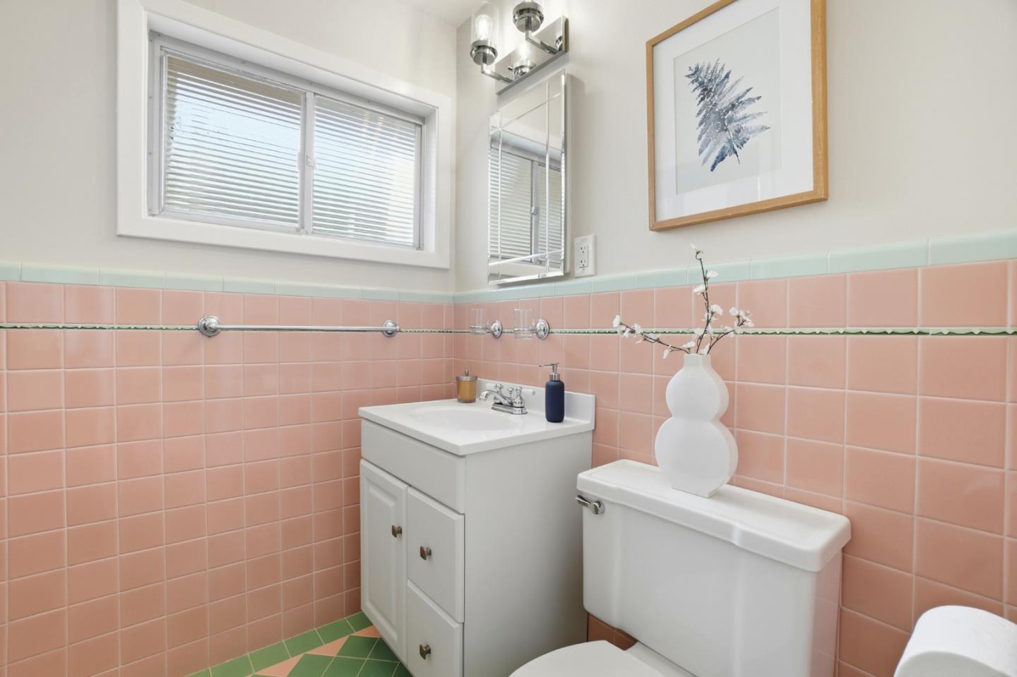 South San Francisco, California, 94080, United States, 4 Bedrooms Bedrooms, ,2 BathroomsBathrooms,Residential,For Sale,1992905