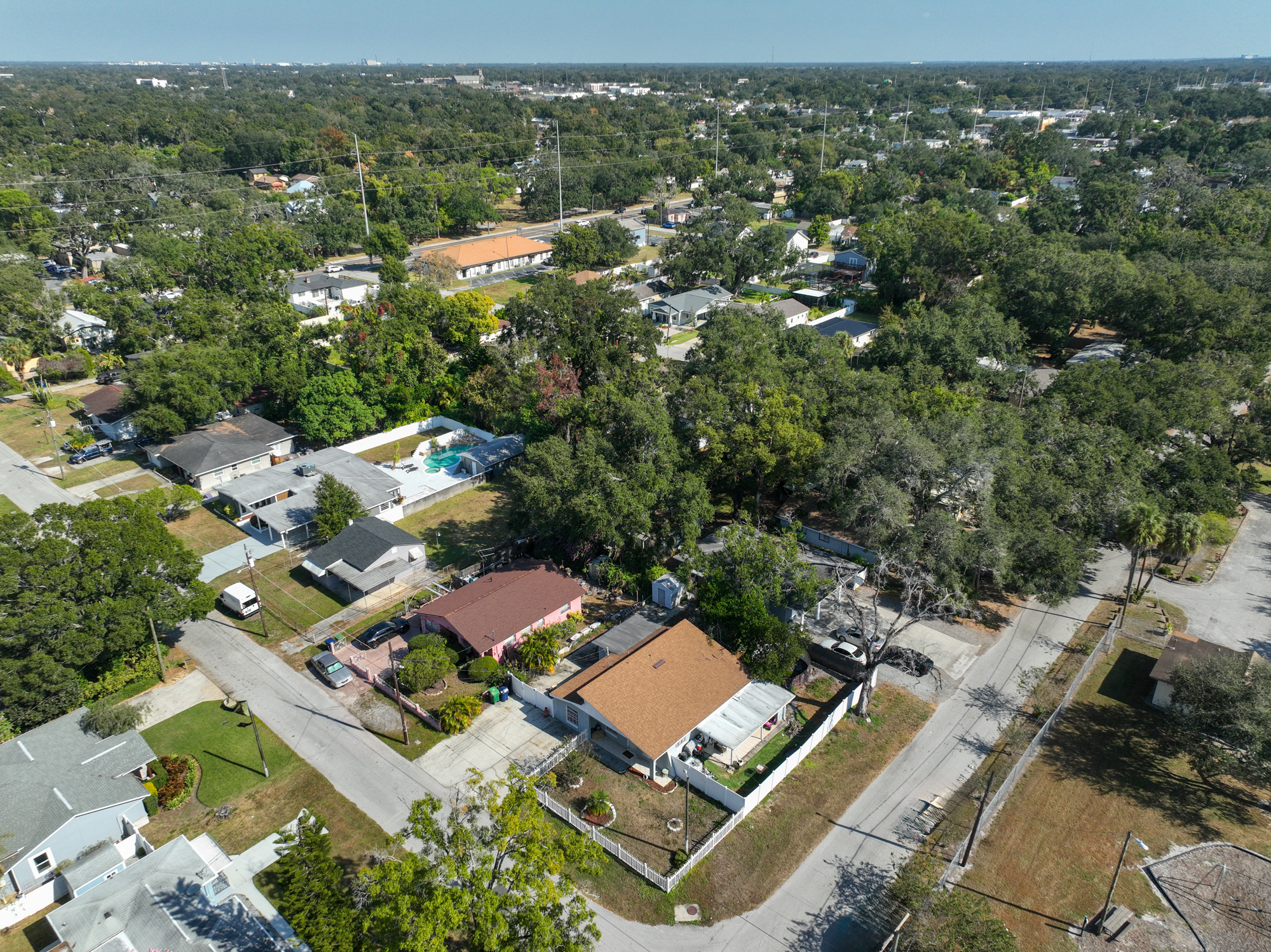 Tampa, Florida, 33603, United States, 3 Bedrooms Bedrooms, ,2 BathroomsBathrooms,Residential,For Sale,1995425