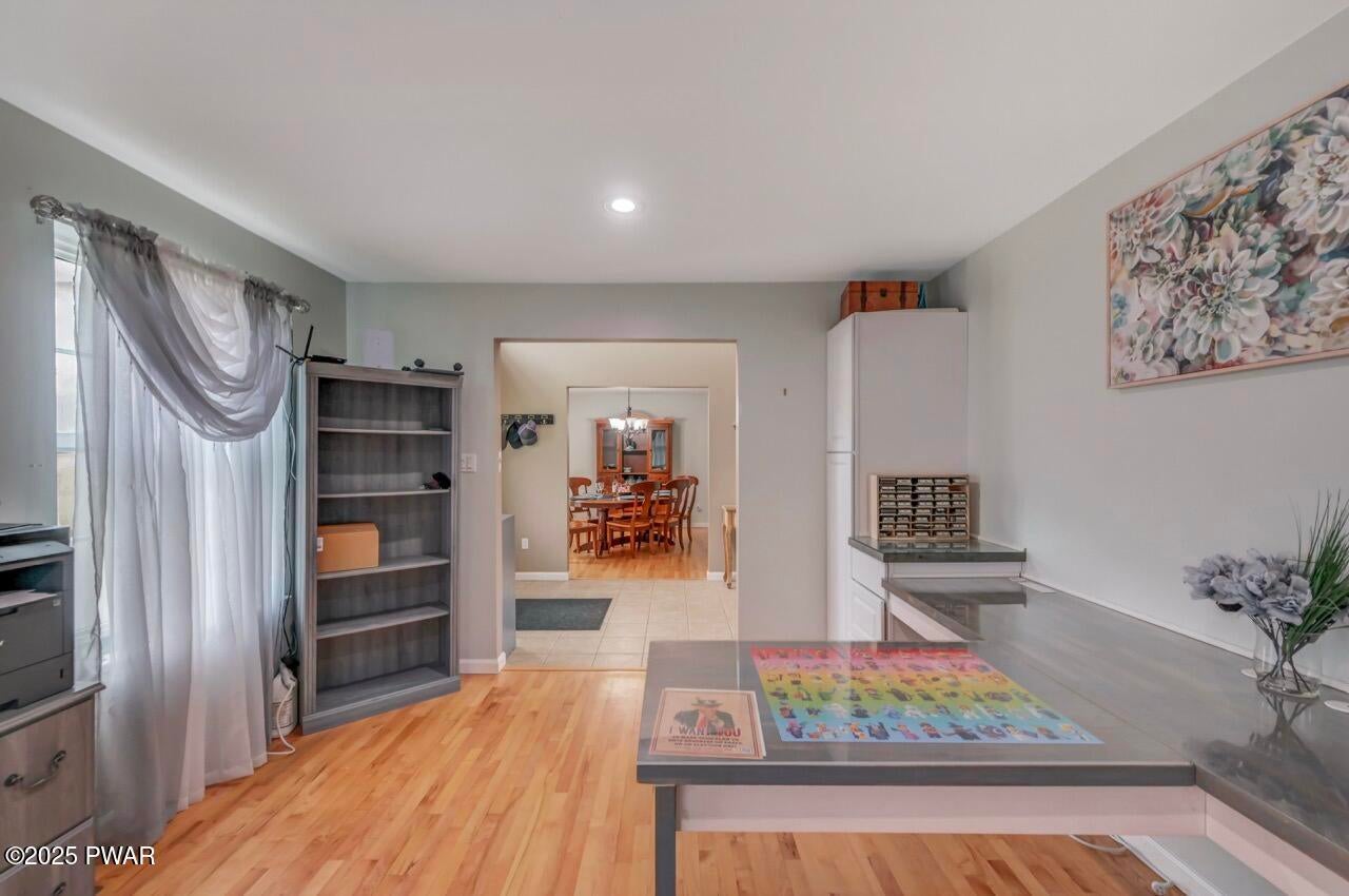 Honesdale, Pennsylvania, 18431, United States, 5 Bedrooms Bedrooms, ,4 BathroomsBathrooms,Residential,For Sale,1973688