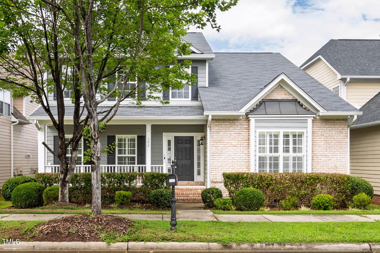 Cary, North Carolina, 27519, United States, 5 Bedrooms Bedrooms, ,3 BathroomsBathrooms,Residential,For Sale,1918734