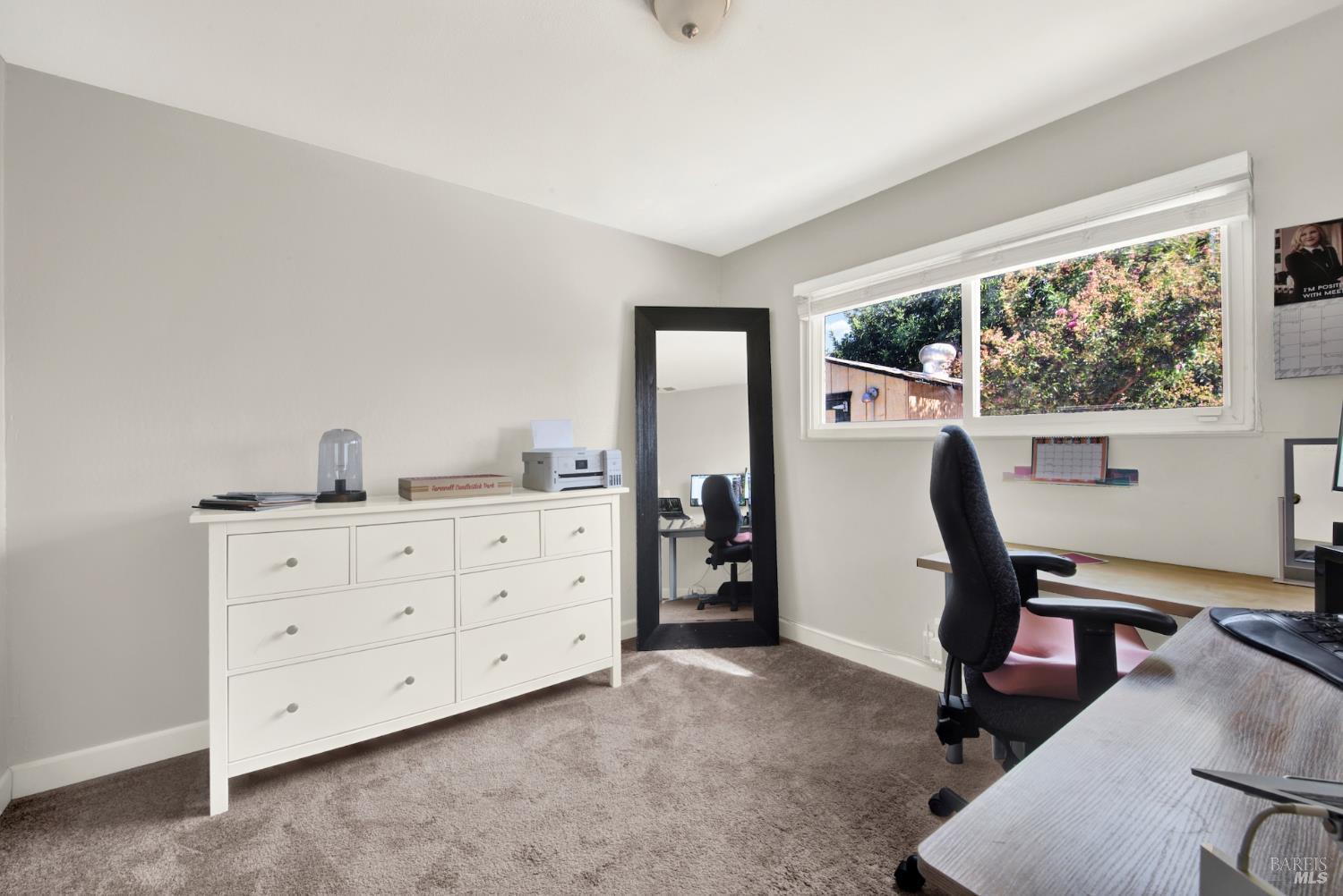 Vacaville, California, 95687, United States, 3 Bedrooms Bedrooms, ,2 BathroomsBathrooms,Residential,For Sale,1940371