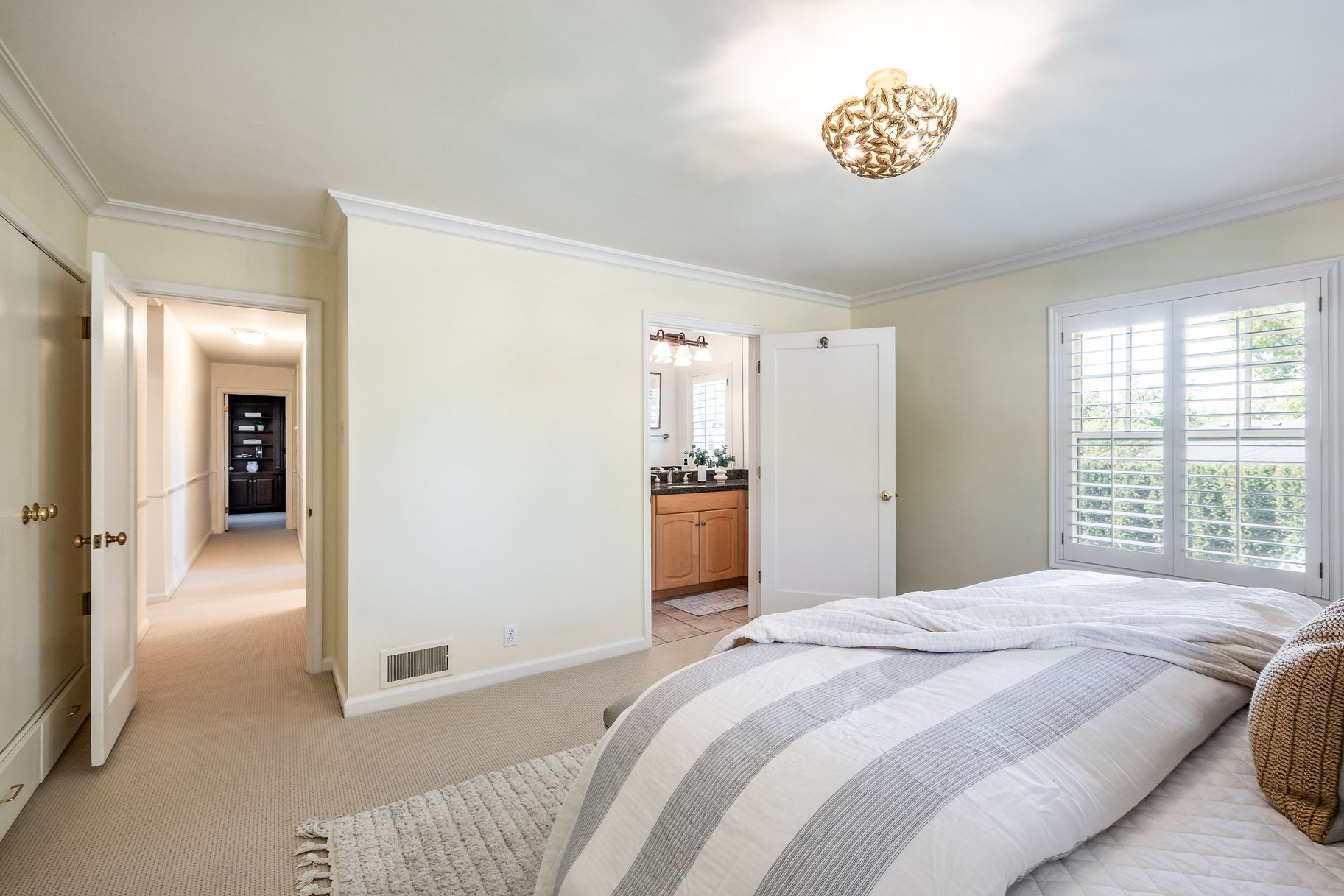  Exceptional Country Club Two-Story - 物件實景