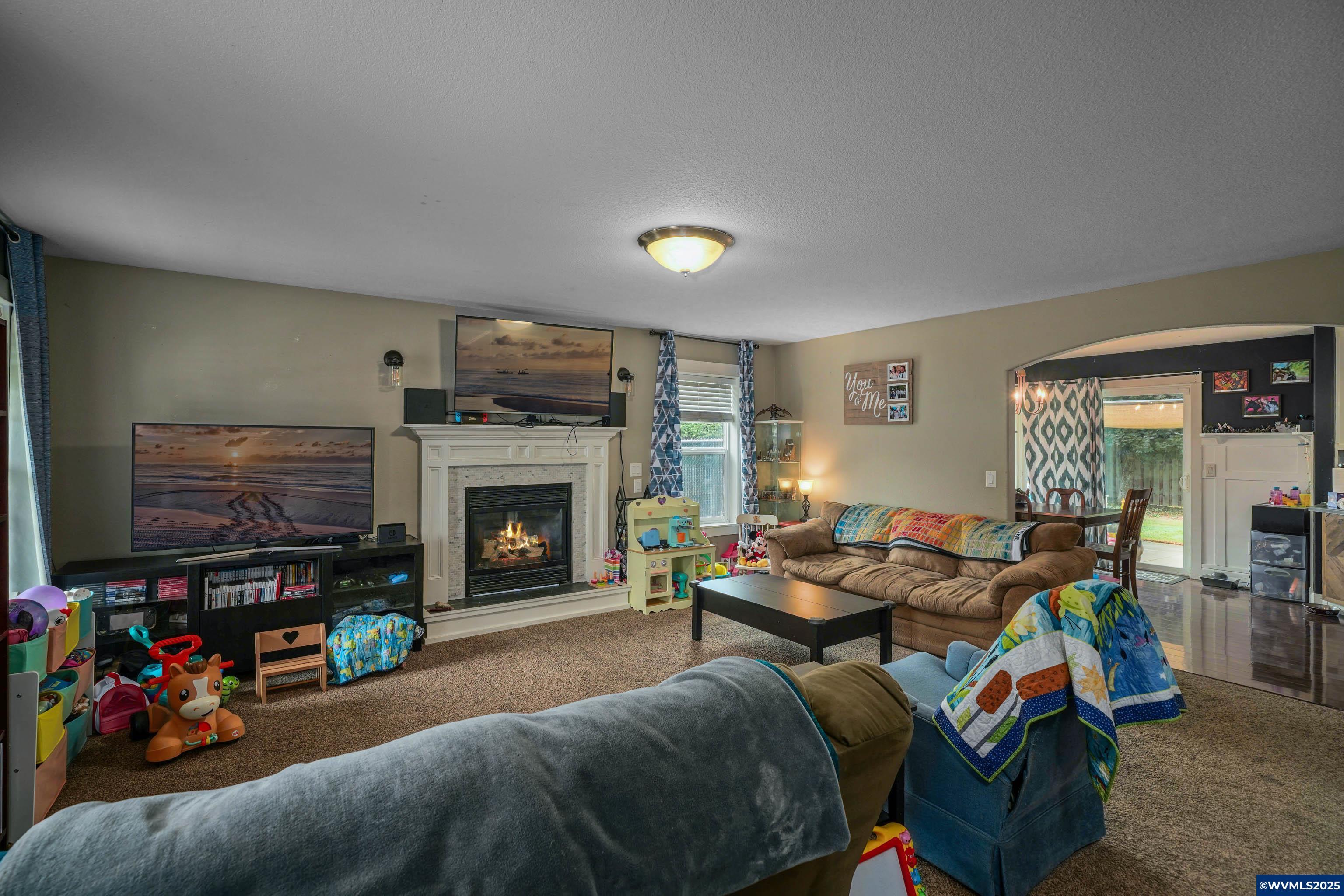 Keizer, Oregon, 97303, United States, 3 Bedrooms Bedrooms, ,3 BathroomsBathrooms,Residential,For Sale,1890853