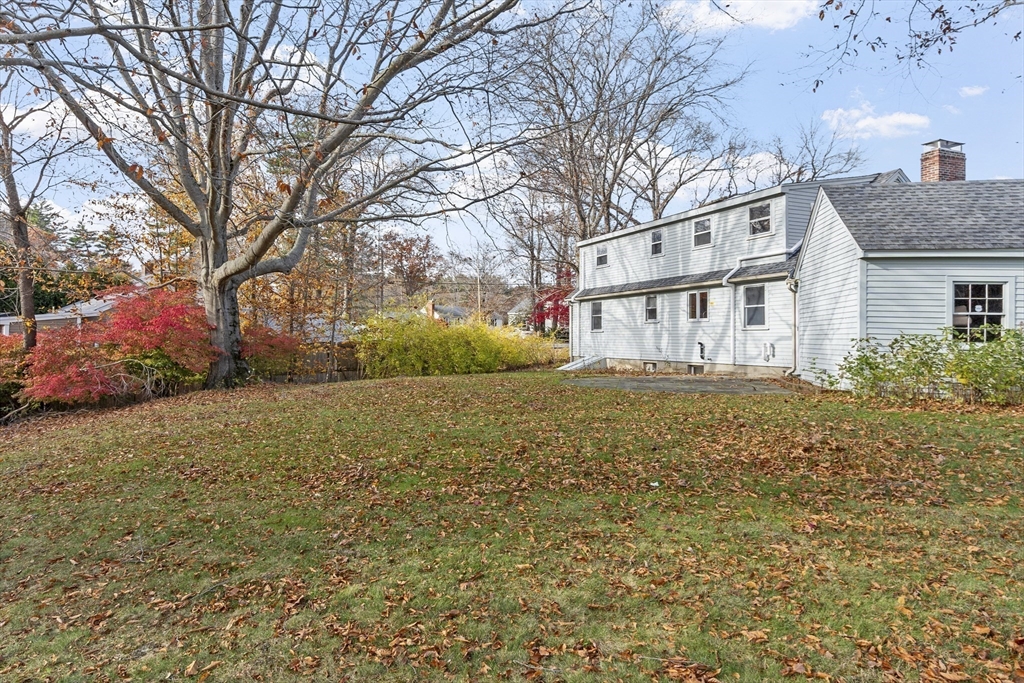 Hamilton, Massachusetts, 01982, United States, 4 Bedrooms Bedrooms, ,2 BathroomsBathrooms,Residential,For Sale,1989221