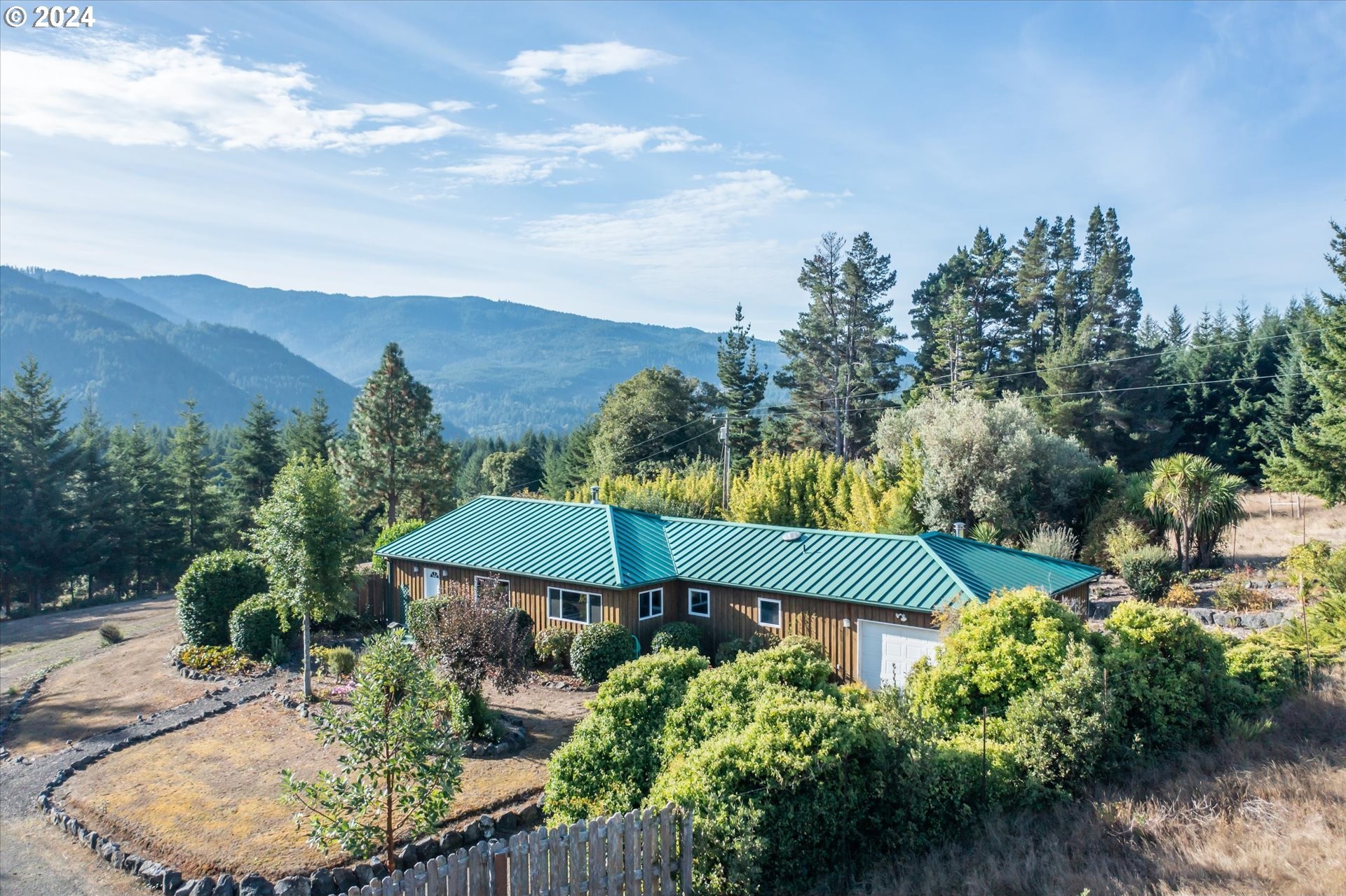 32940 MILLER RANCH RD, Gold Beach, Oregon, 97444, United States, ,Residential,For Sale,32940 MILLER RANCH RD,1469574