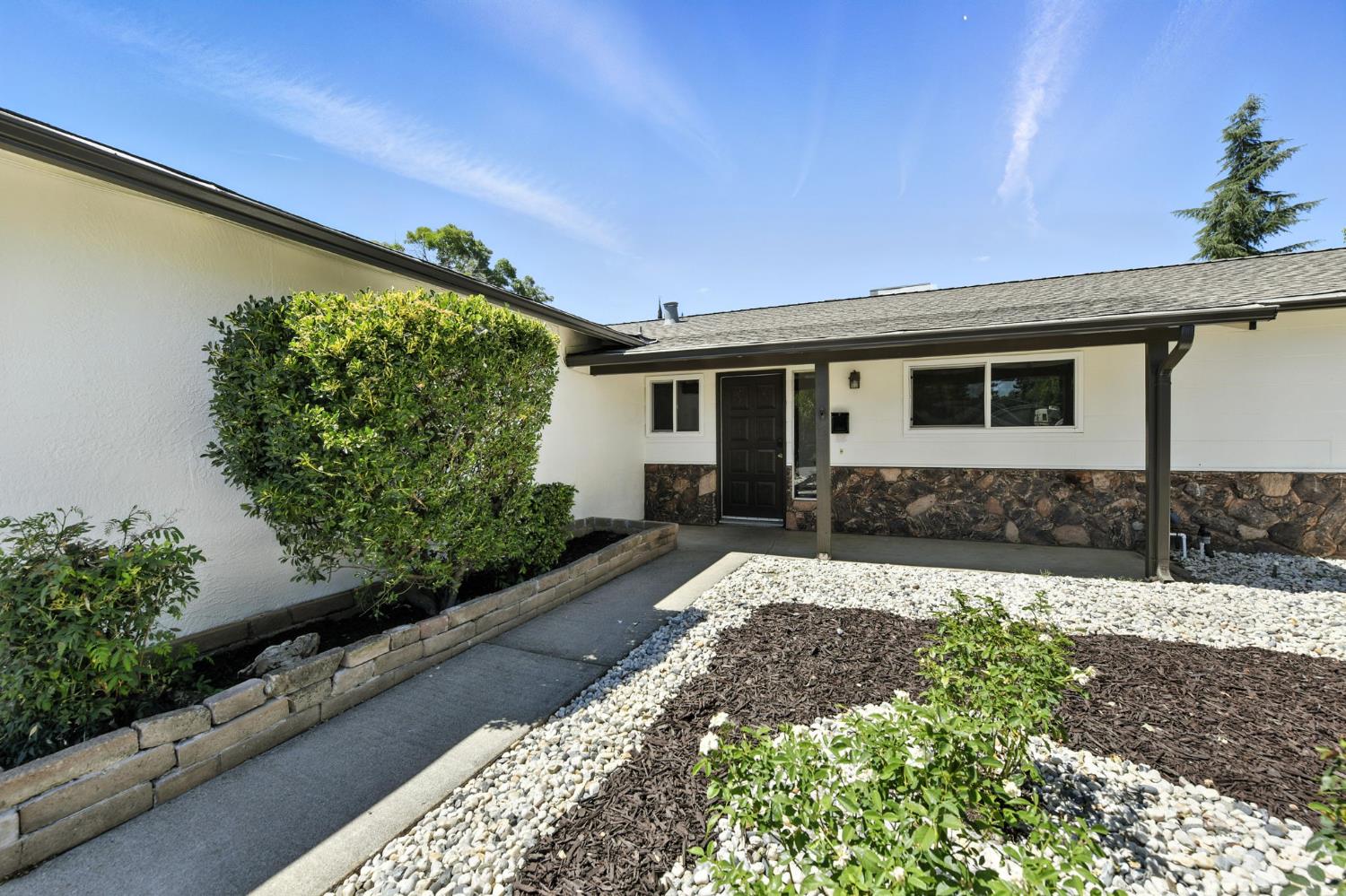 Roseville, California, 95678, United States, 4 Bedrooms Bedrooms, ,2 BathroomsBathrooms,Residential,For Sale,1891756