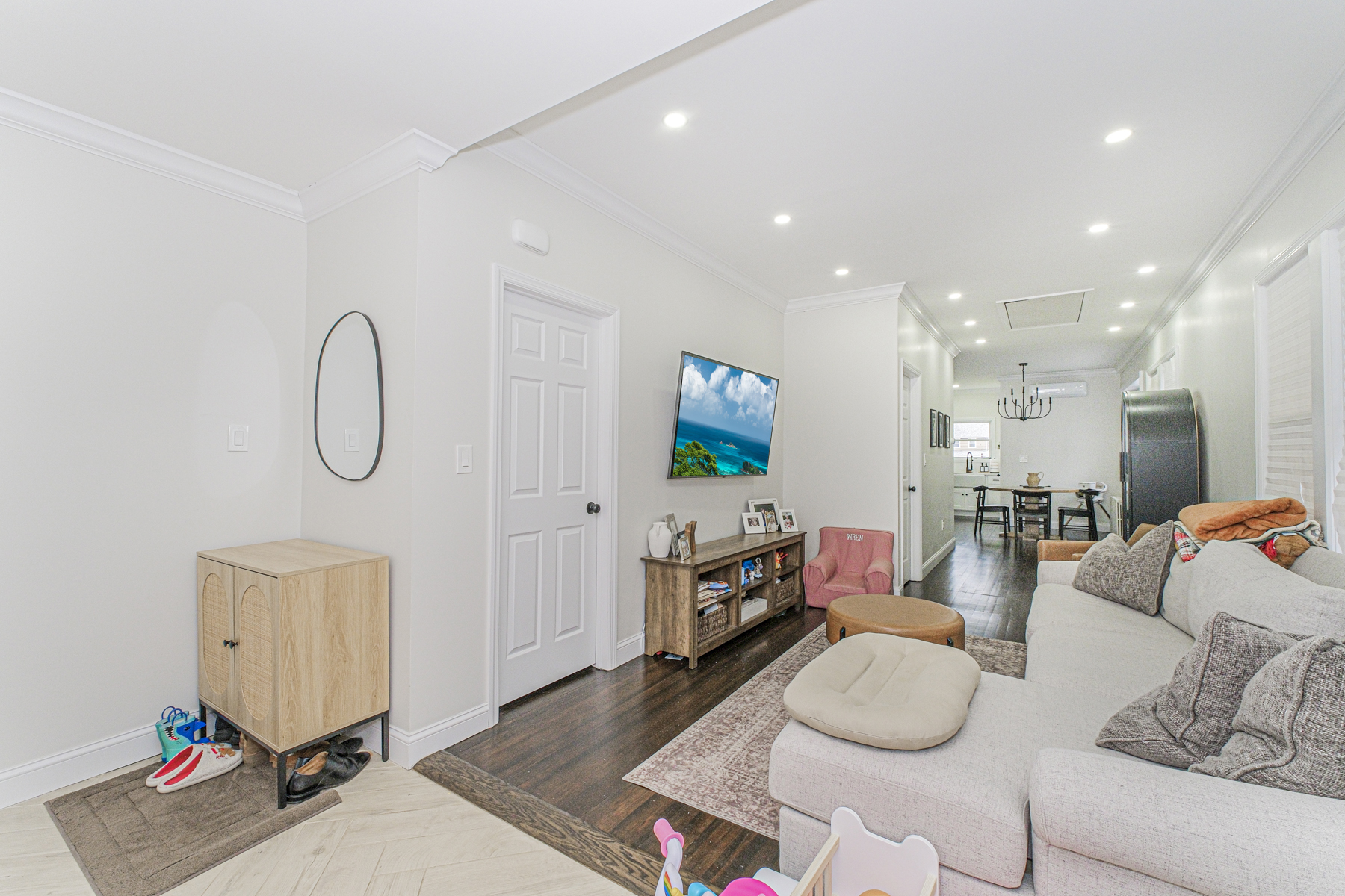 Staten Island, New York, 10307, United States, 2 Bedrooms Bedrooms, ,1 BathroomBathrooms,Residential,For Sale,2012003