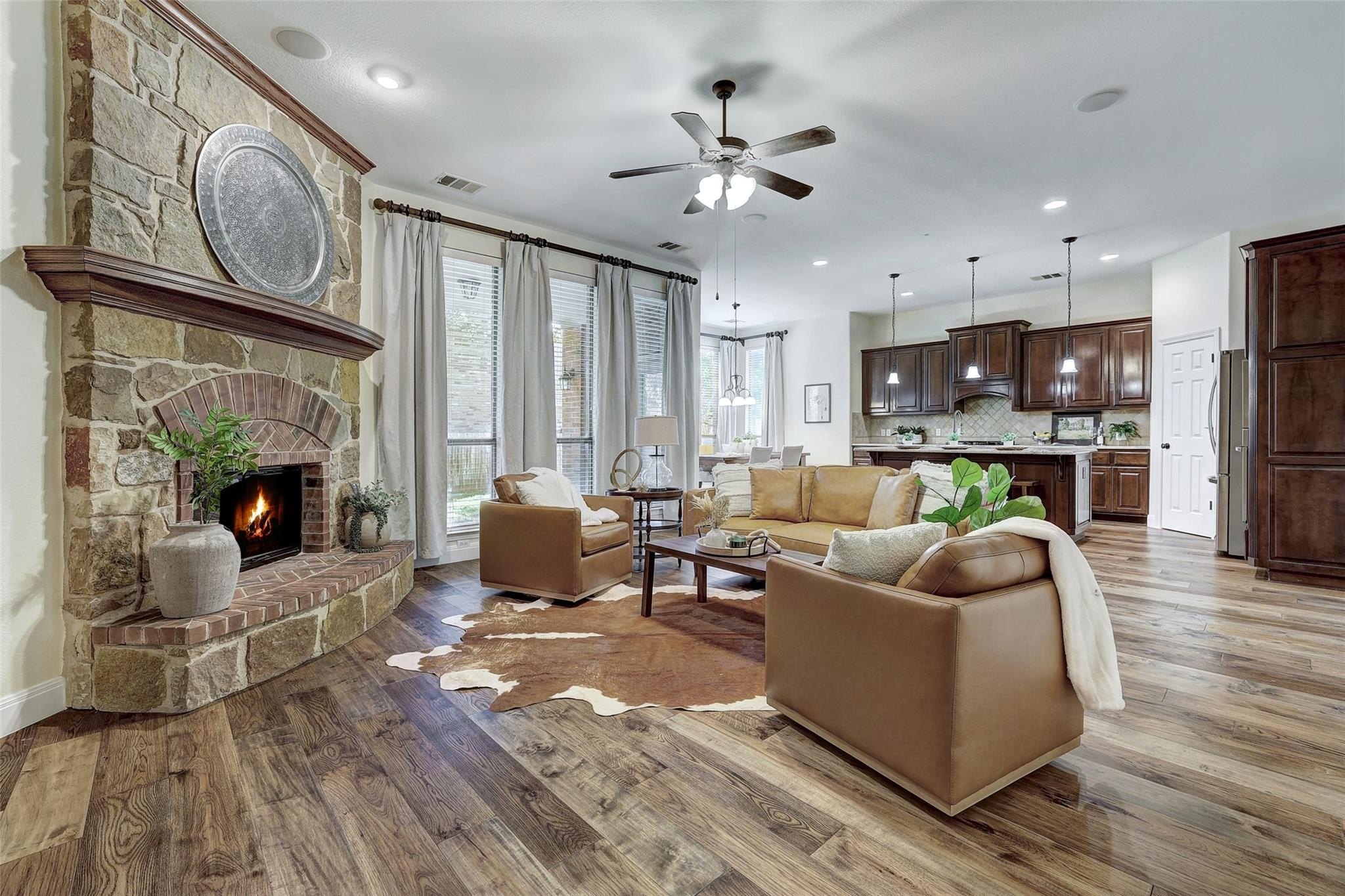 Round Rock, Texas, 78681, United States, 5 Bedrooms Bedrooms, ,4 BathroomsBathrooms,Residential,For Sale,2005669