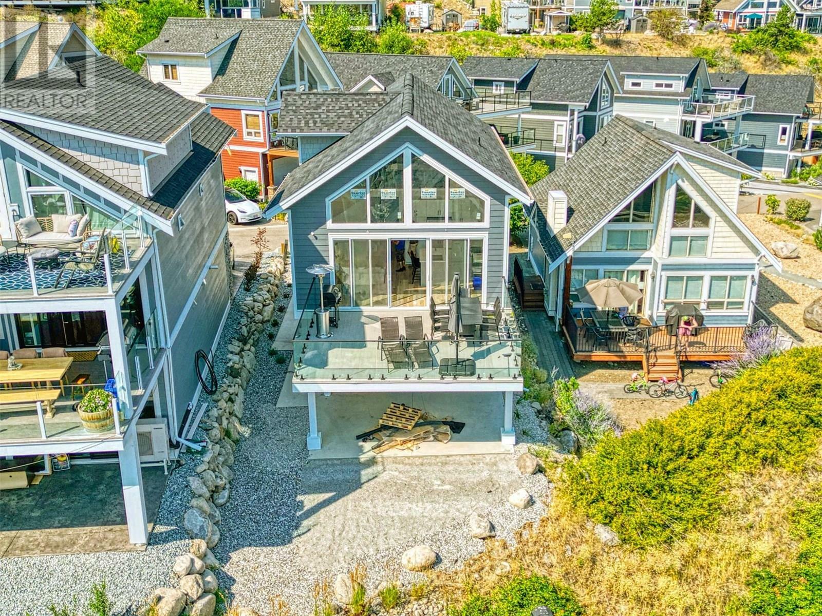 KELOWNA, British Columbia, V1Z 3R8, CA, 3 Bedrooms Bedrooms, ,2 BathroomsBathrooms,Residential,For Sale,1865801