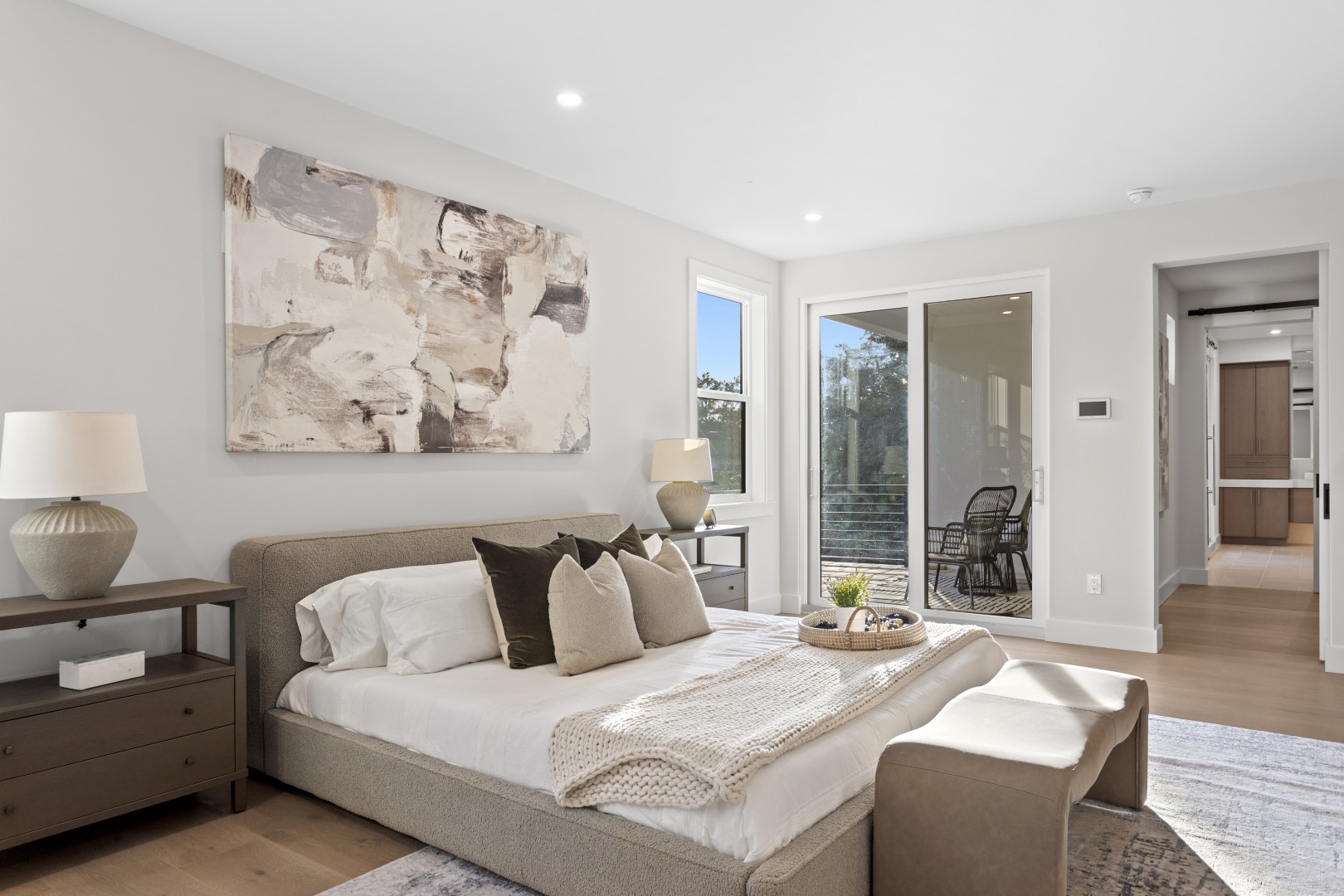 Tampa, Florida, 33629, United States, 5 Bedrooms Bedrooms, ,7 BathroomsBathrooms,Residential,For Sale,1993853