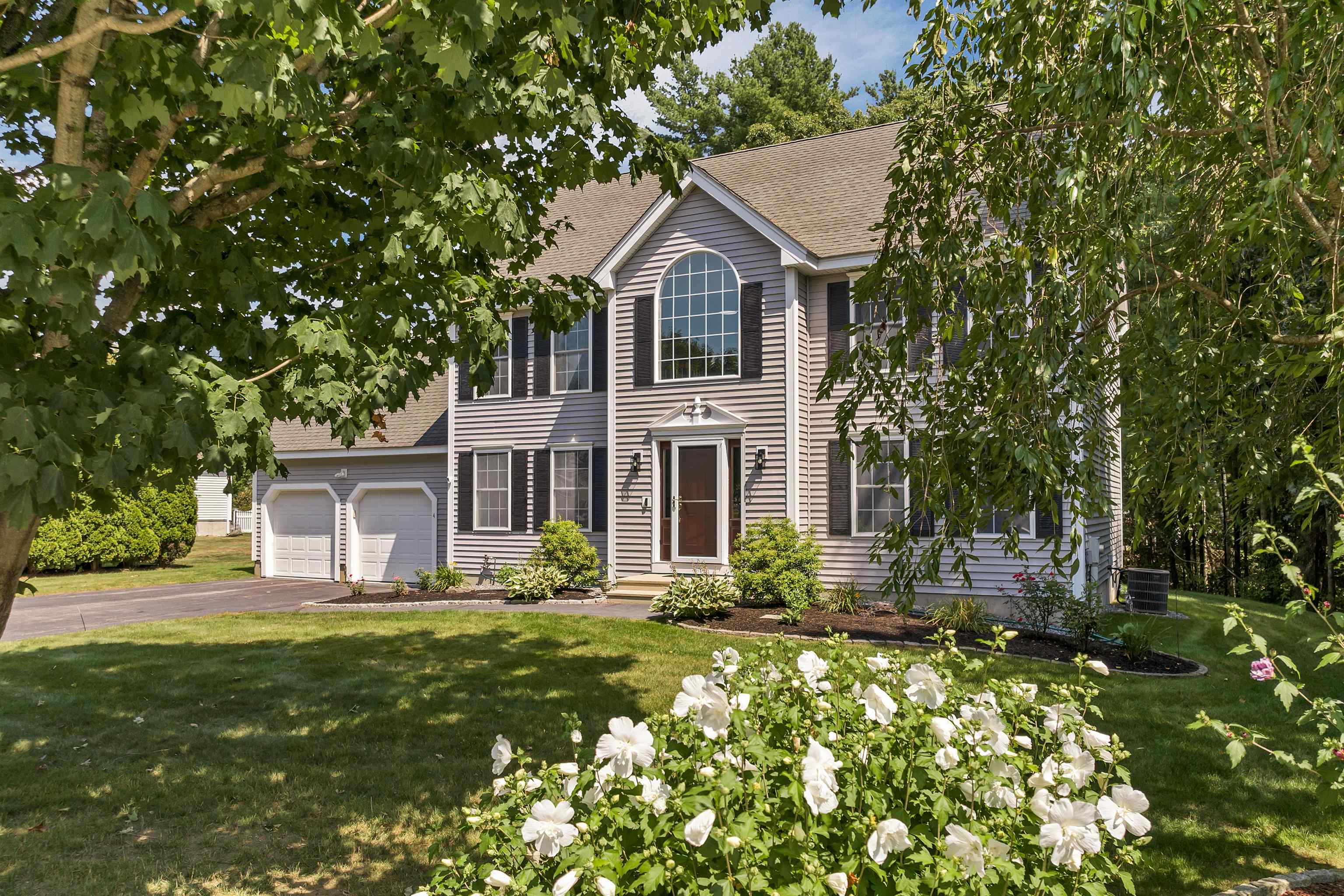 Nashua, New Hampshire, 03062, United States, 4 Bedrooms Bedrooms, ,2 BathroomsBathrooms,Residential,For Sale,1918532
