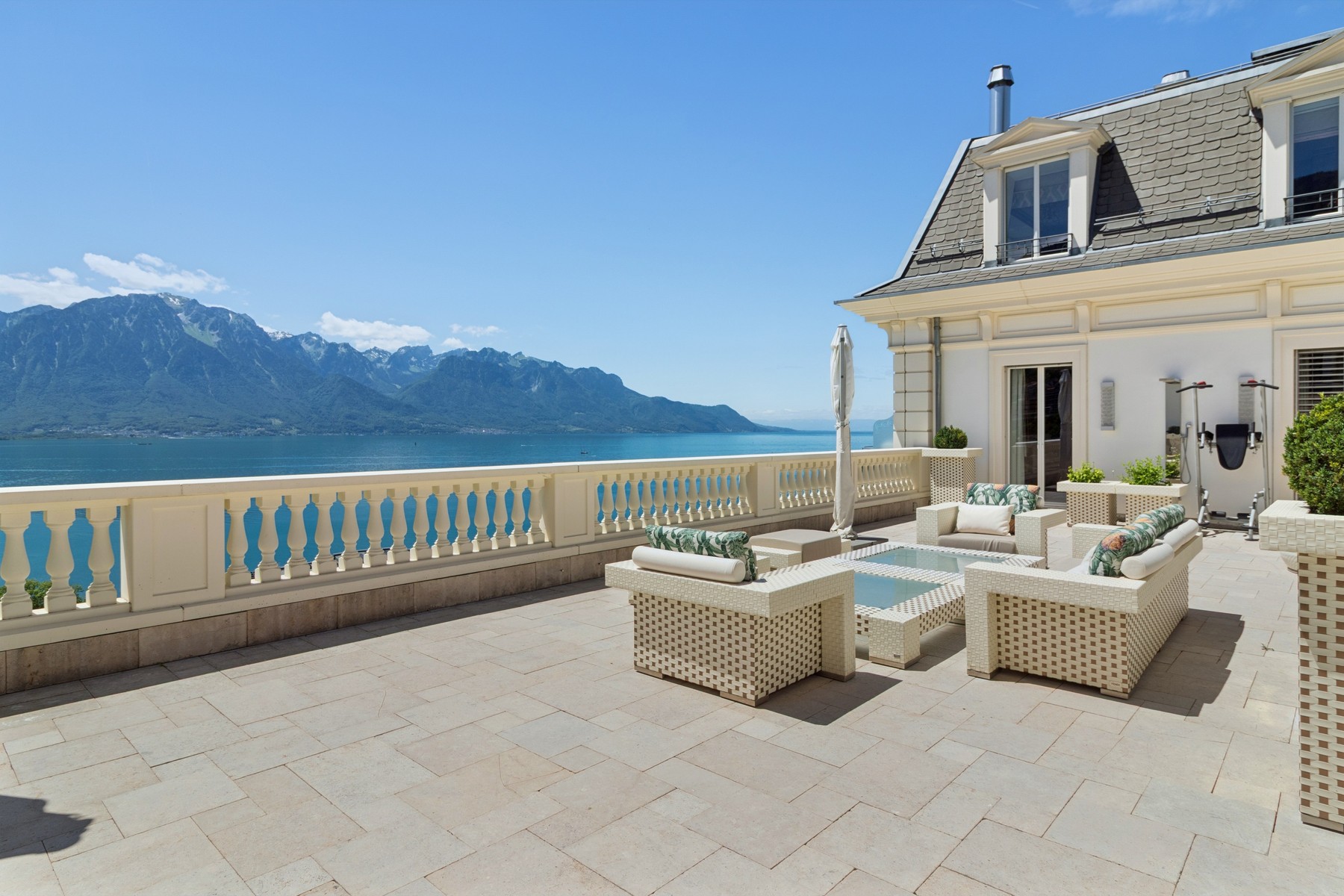  One-of-a-Kind - Luxury Penthouse with Panoramic Views in Montreux - 物件實景