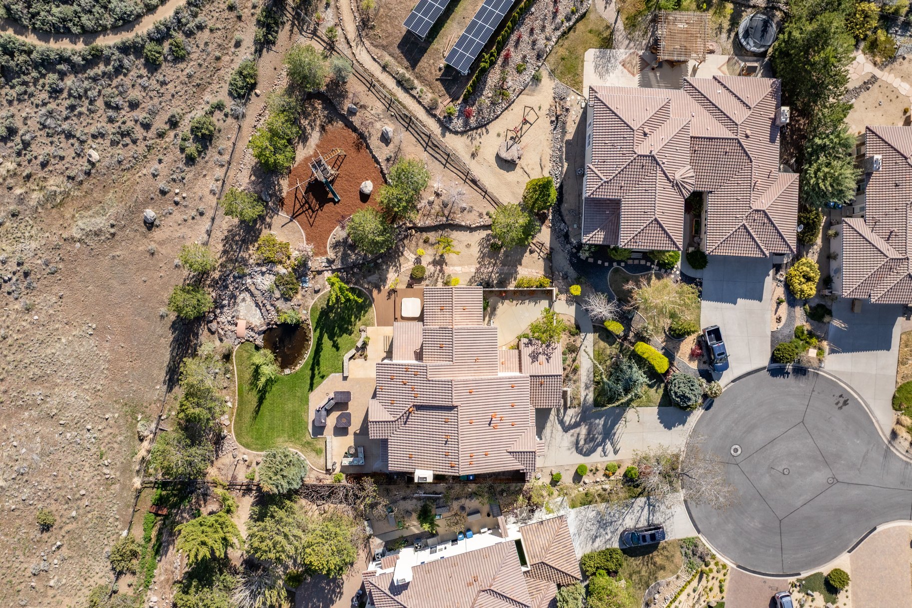  Spacious Retreat with Panoramic Views in a Premiere Gated Community - 物件實景