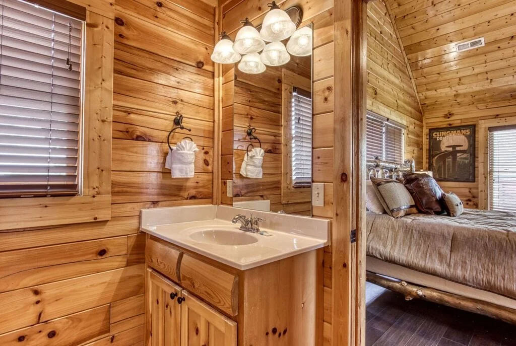 Sevierville, Tennessee, 37862, United States, 3 Bedrooms Bedrooms, ,3 BathroomsBathrooms,Residential,For Sale,1902970