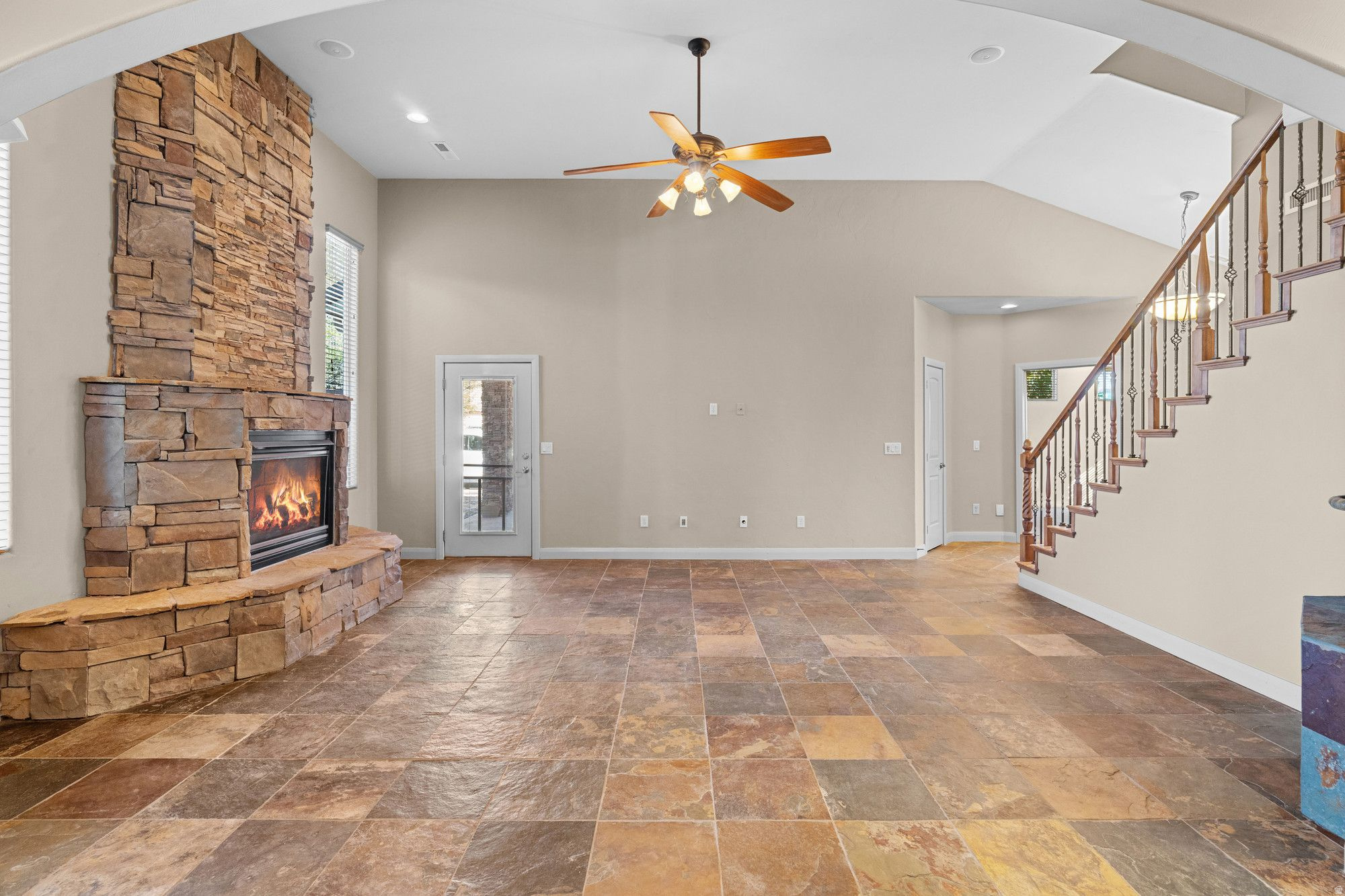 Santa Clara, Utah, 84765, United States, 4 Bedrooms Bedrooms, ,3 BathroomsBathrooms,Residential,For Sale,1992069