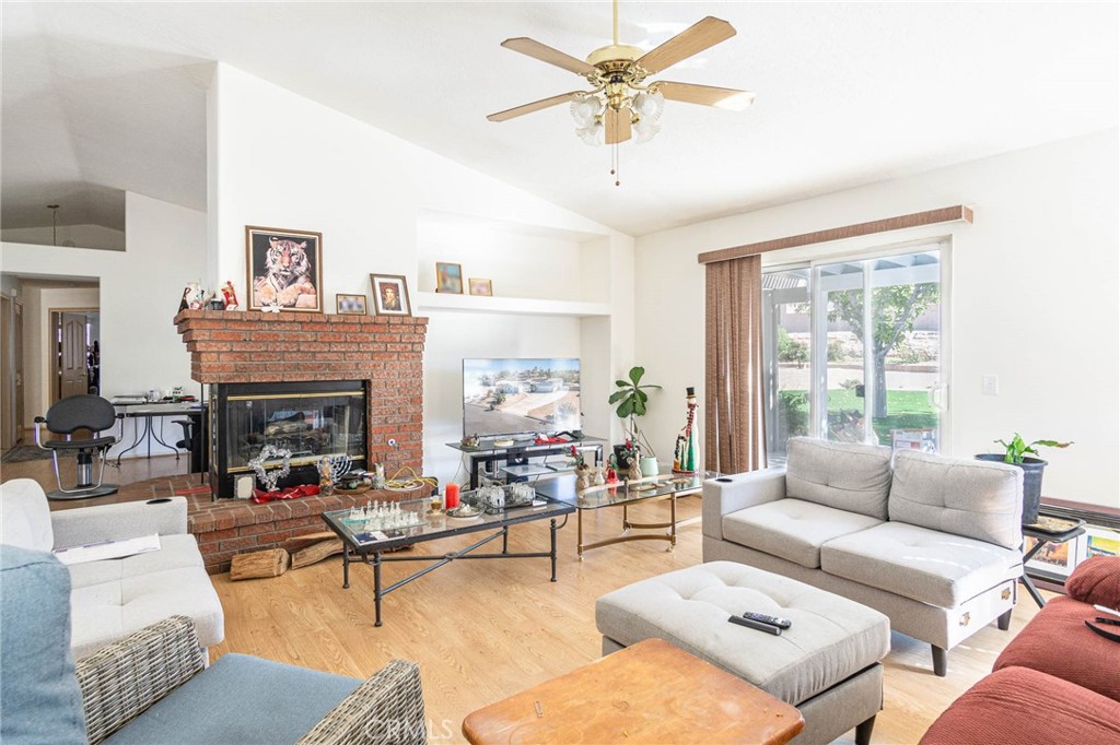 Apple Valley, California, 92308, United States, 4 Bedrooms Bedrooms, ,2 BathroomsBathrooms,Residential,For Sale,1974217