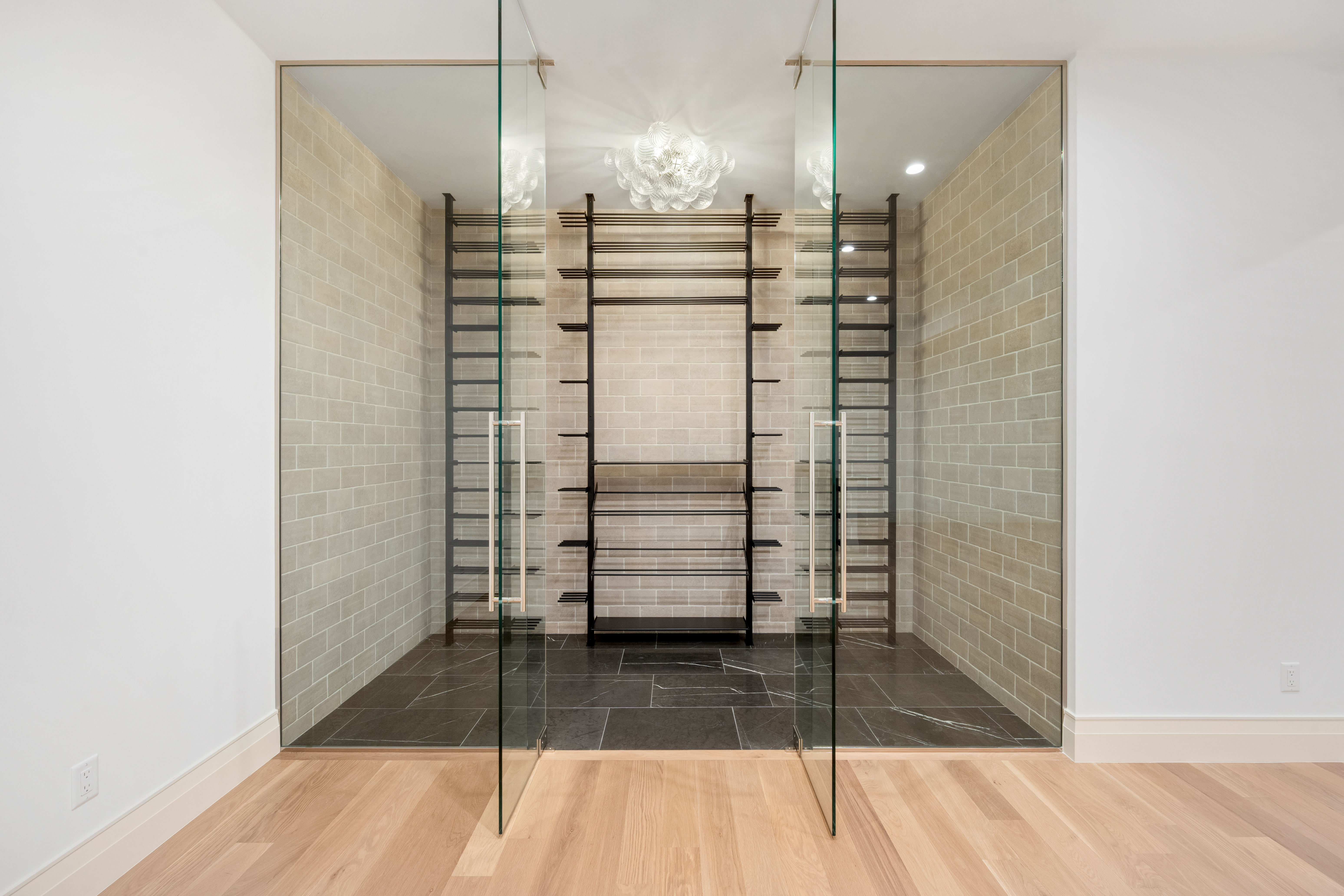  2665 E Cedar Avenue, Denver, CO, 80209 - 物件實景