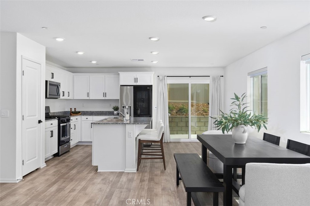 Winchester, California, 92596, United States, 5 Bedrooms Bedrooms, ,3 BathroomsBathrooms,Residential,For Sale,1986511