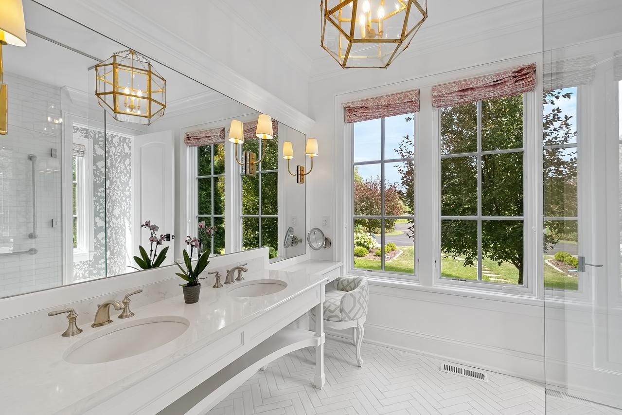 Orono, Minnesota, 55391, United States, 6 Bedrooms Bedrooms, ,7 BathroomsBathrooms,Residential,For Sale,1934197