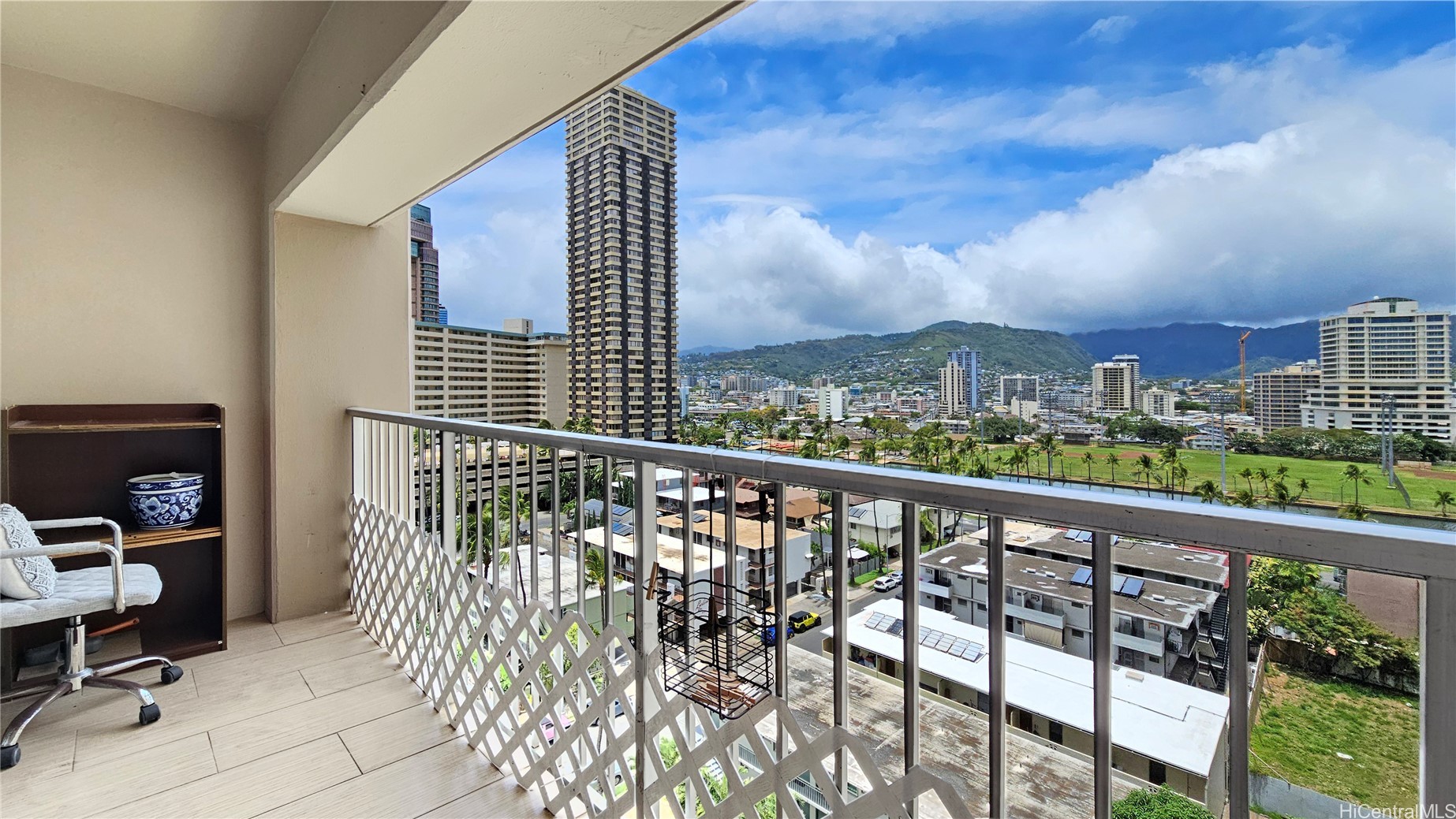 Honolulu, Hawaii, 96815, United States, 2 Bedrooms Bedrooms, ,2 BathroomsBathrooms,Residential,For Sale,1796212