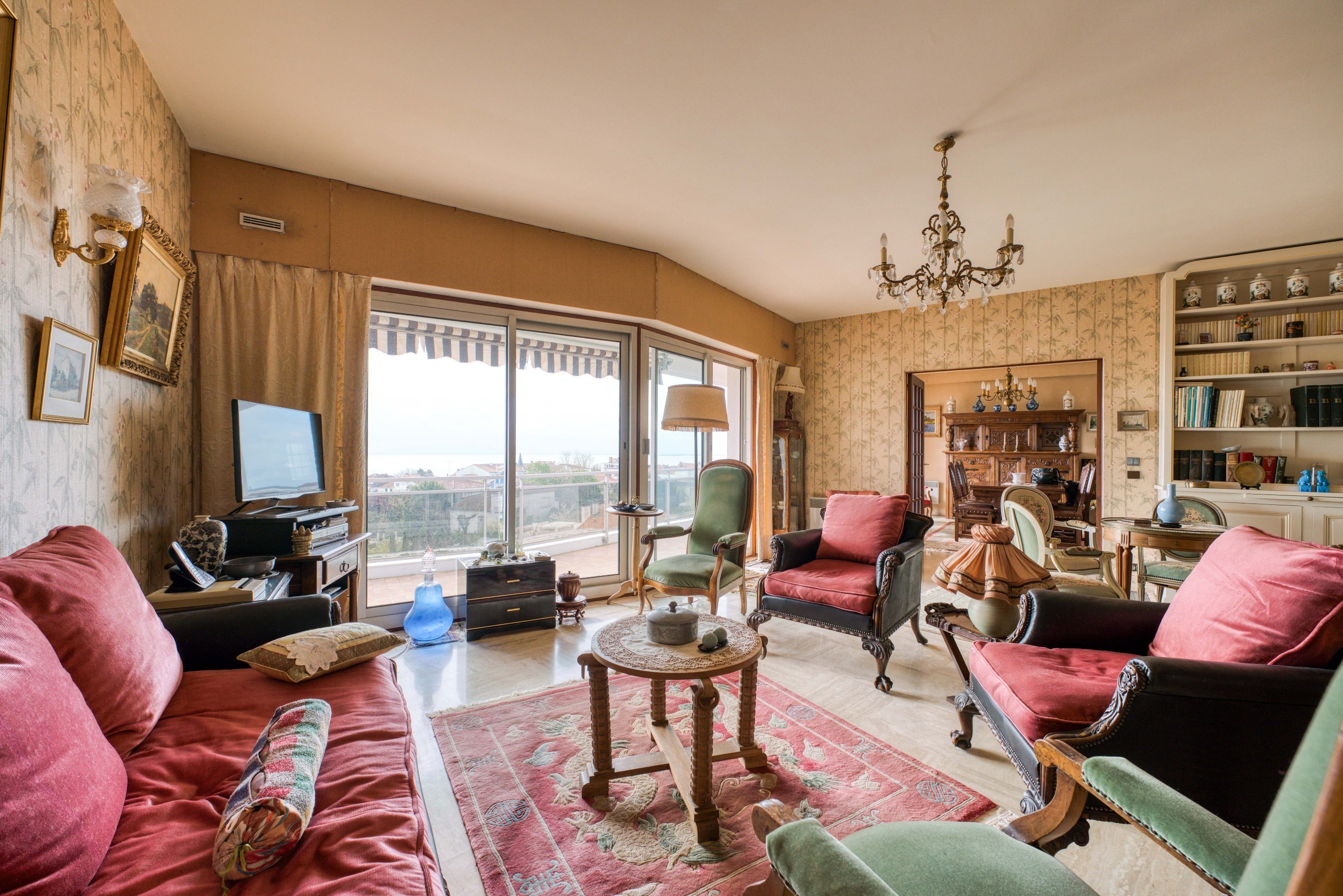  EXCEPTIONAL 230 SQM APARTMENT STEPS FROM TOWN CENTRE OF ROYAN WITH LARGE TERRAC… - 物件實景