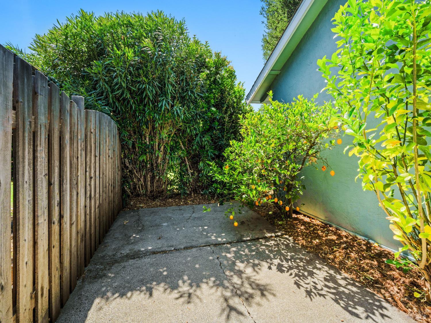 Sonoma, California, 95476, United States, 2 Bedrooms Bedrooms, ,2 BathroomsBathrooms,Residential,For Sale,1837248