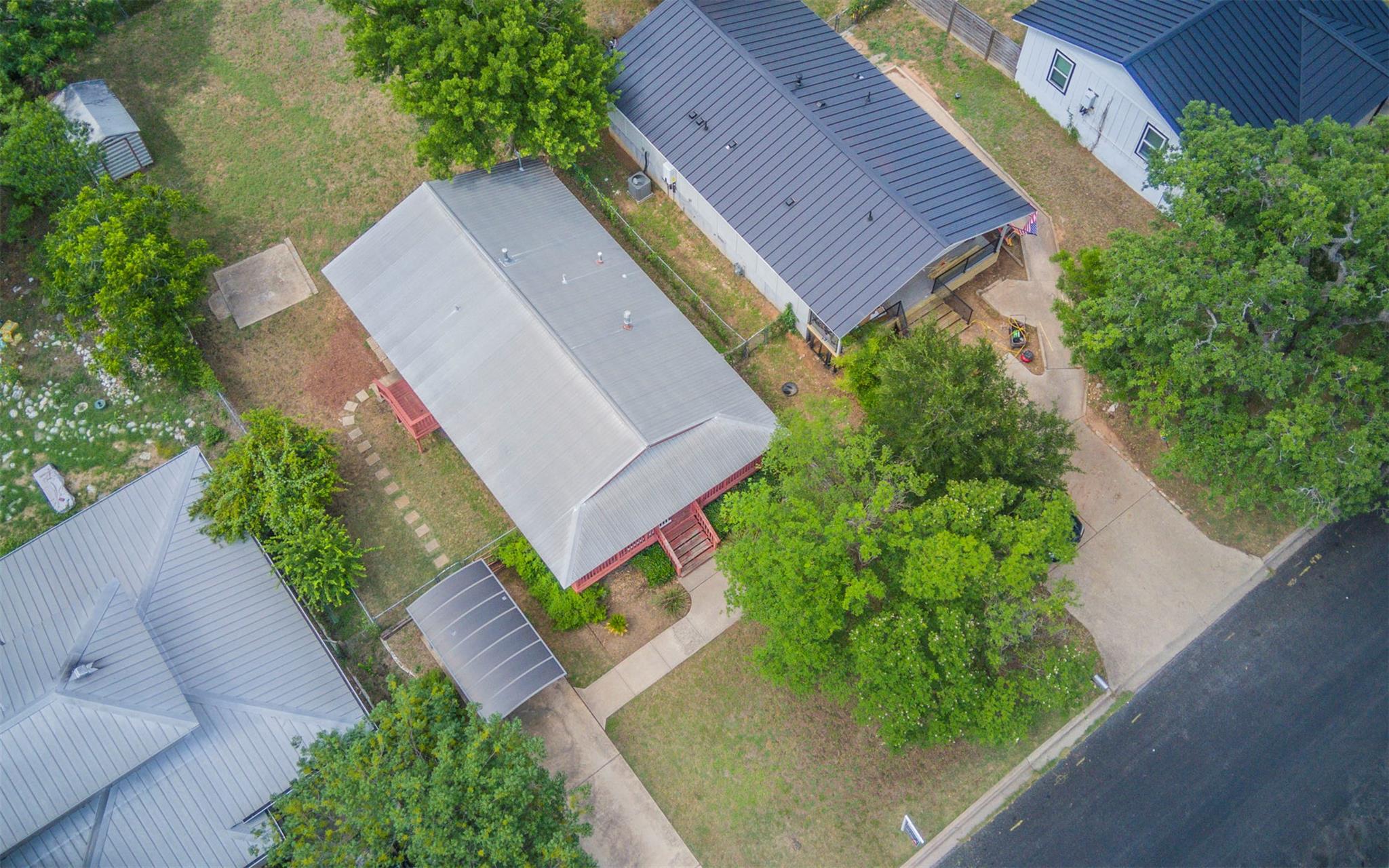 Austin, Texas, 78702, United States, 3 Bedrooms Bedrooms, ,1 BathroomBathrooms,Residential,For Sale,1887406